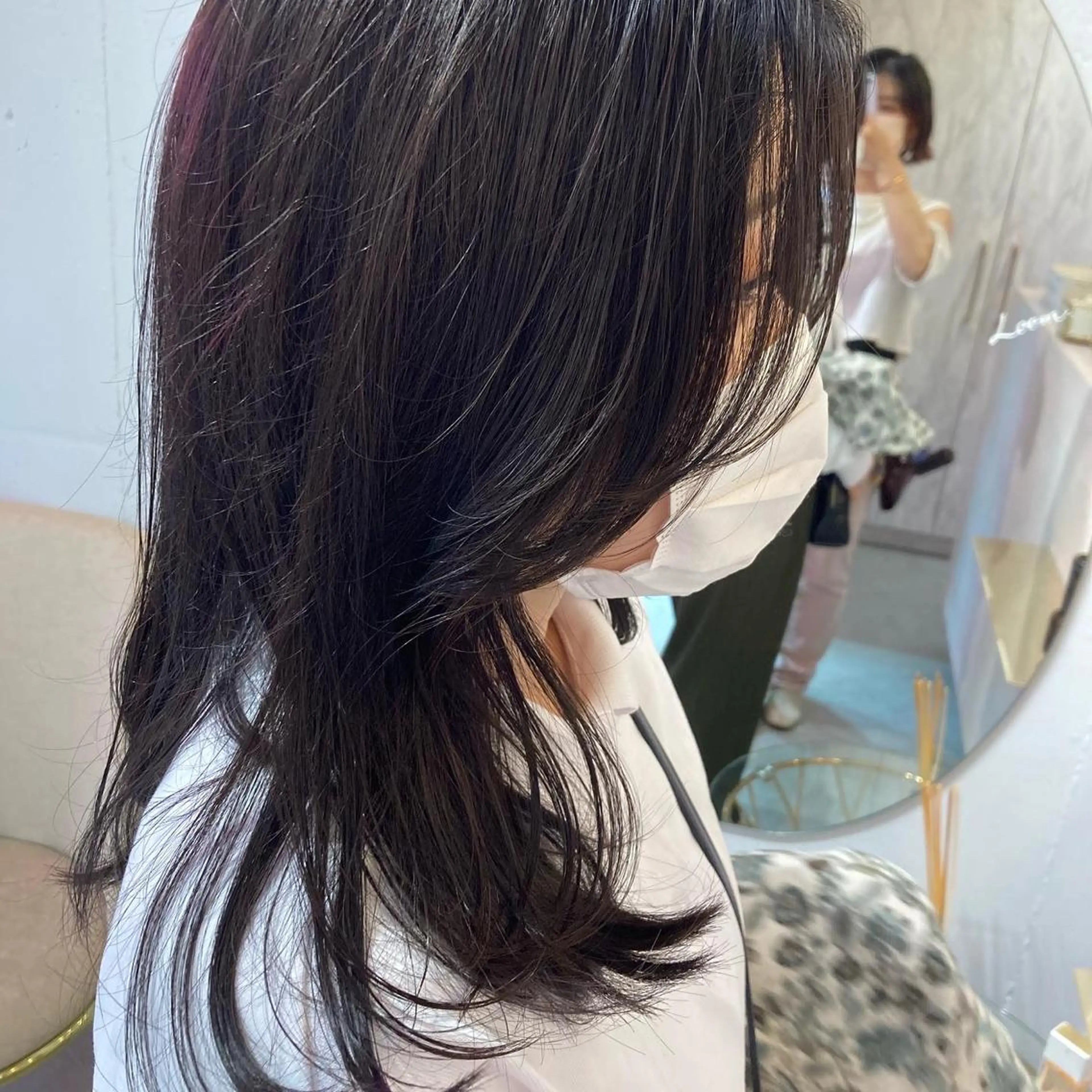 セミロング 顔まわりレイヤー 韓国風ヘア レイヤーカット 小顔カット Loom .by Sea  ルームバイシー所属・レイヤー/前髪/ 韓国/CHIHIROのヘアスタイル