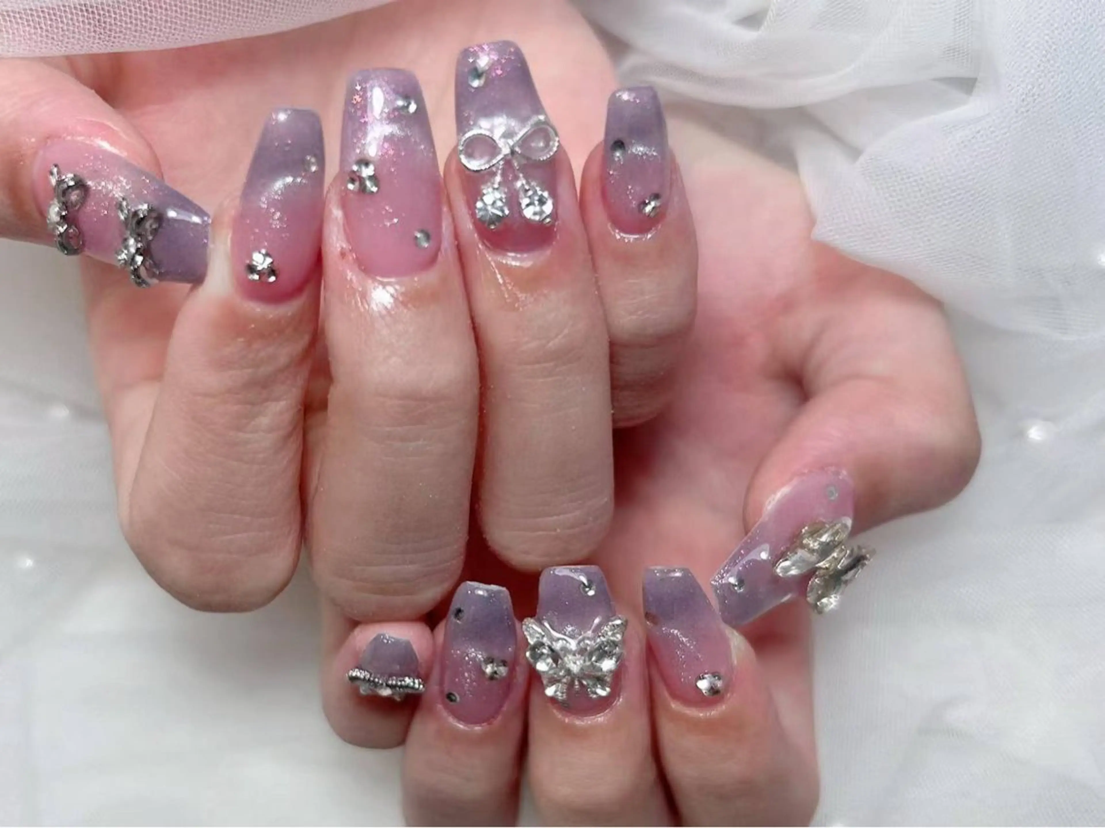 ネイル アートネイル 韓国ネイル マグネットネイル 持ち込み ショートネイル 🌈 Laule'aのネイルデザイン