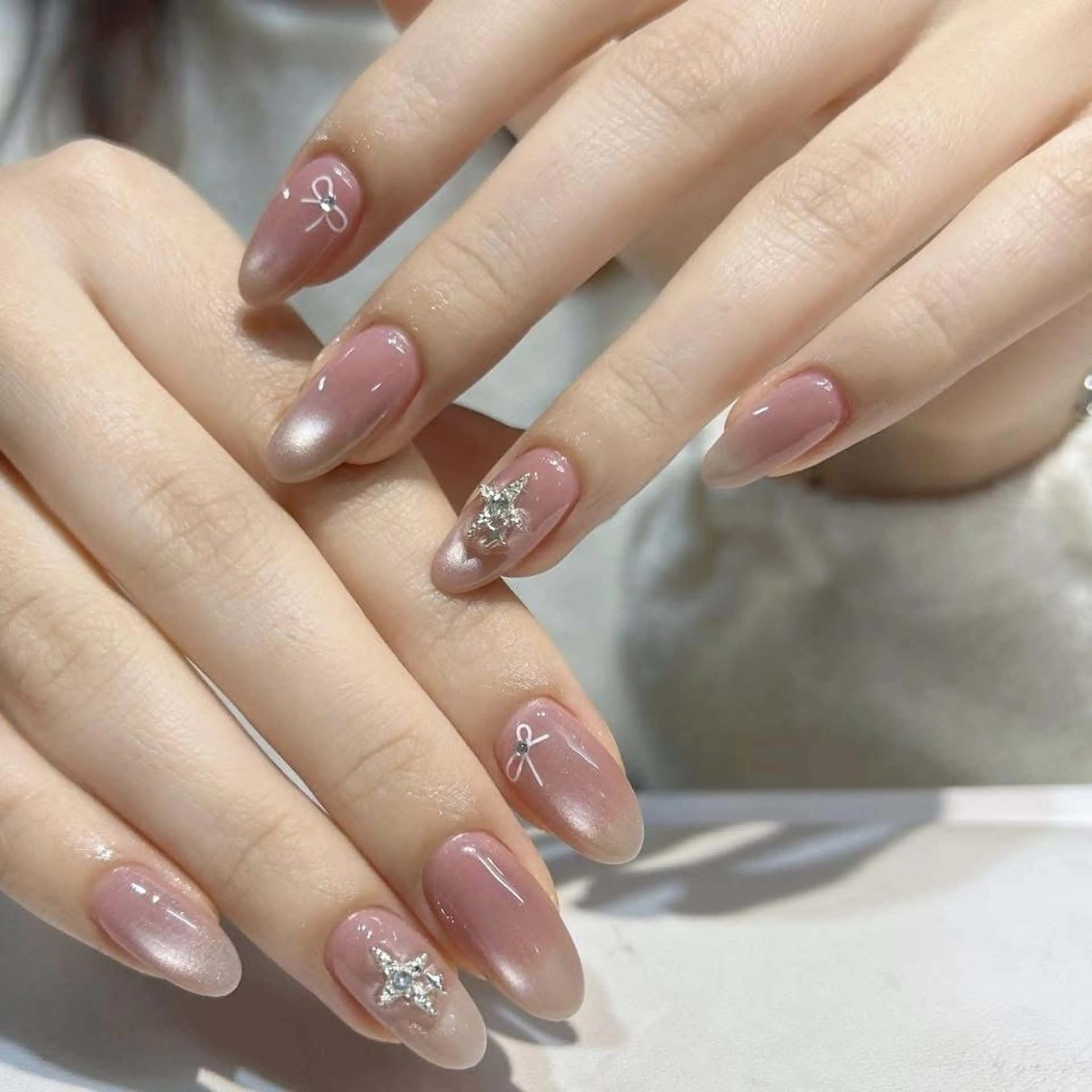 ネイル ハンドネイル T.Lee Nail Lilyのネイルデザイン