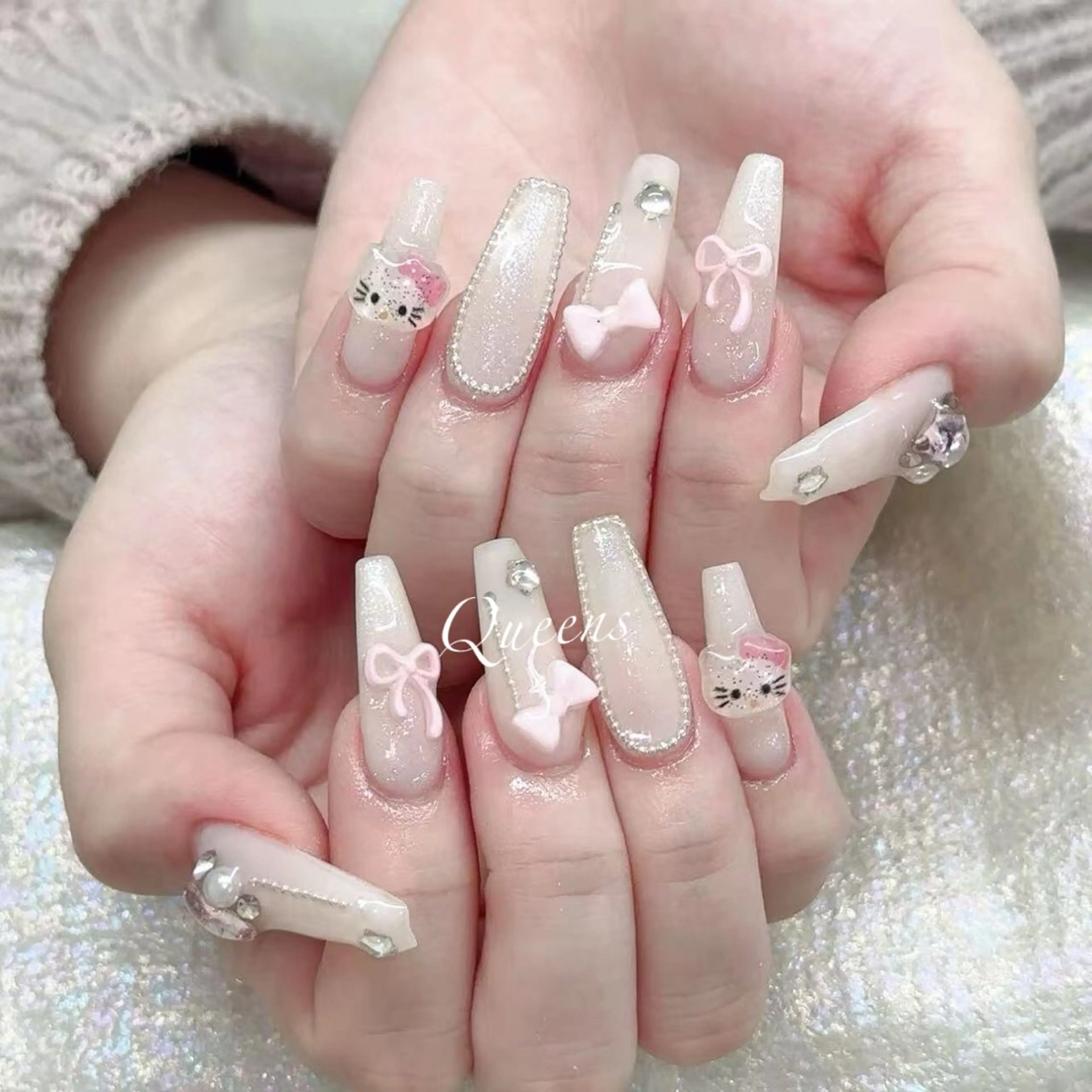 ネイル ハンドネイル Queens テイのネイルデザイン