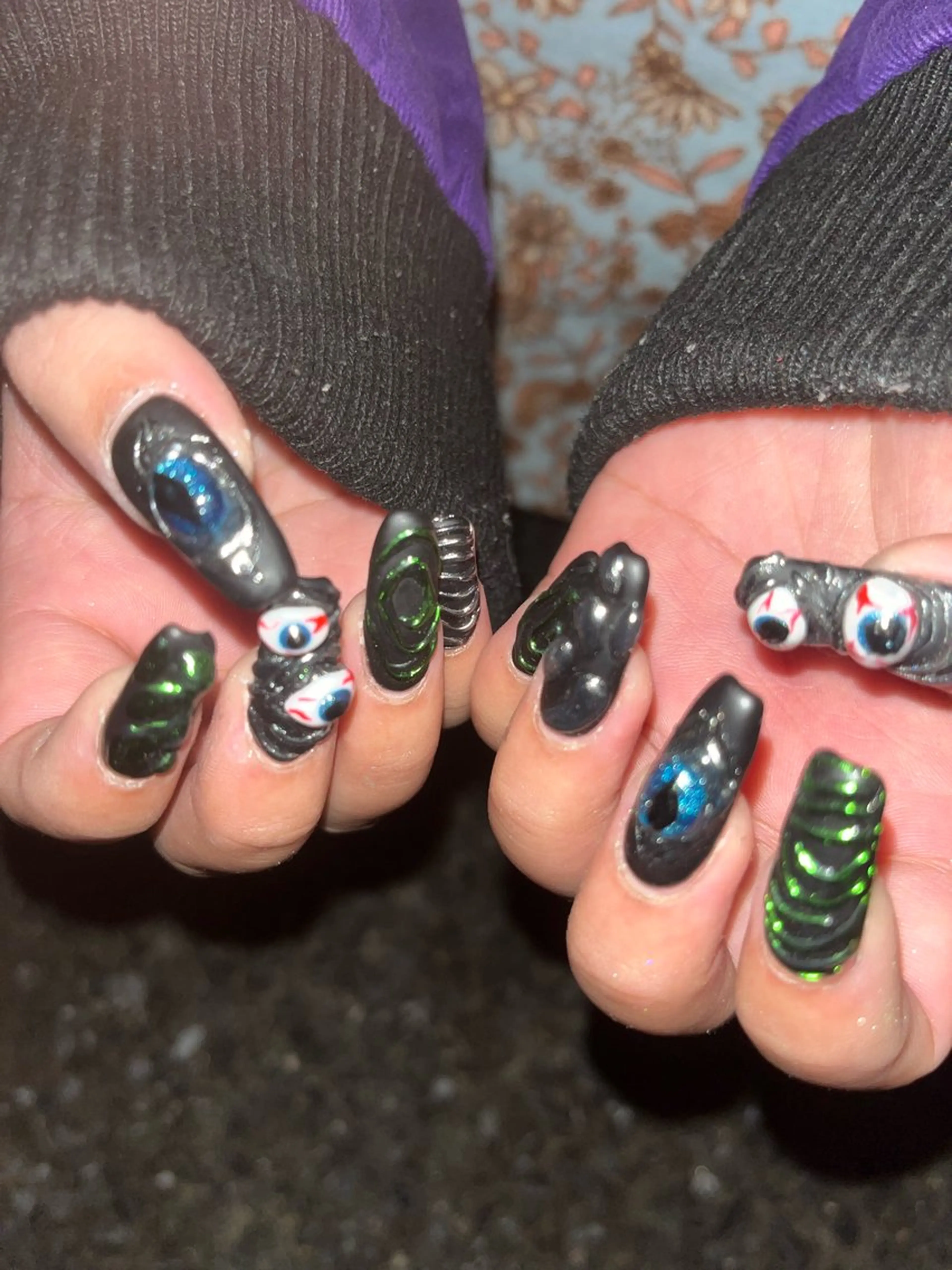 ネイル ハンドネイル ハンドケア THE BALM Noahのネイルデザイン