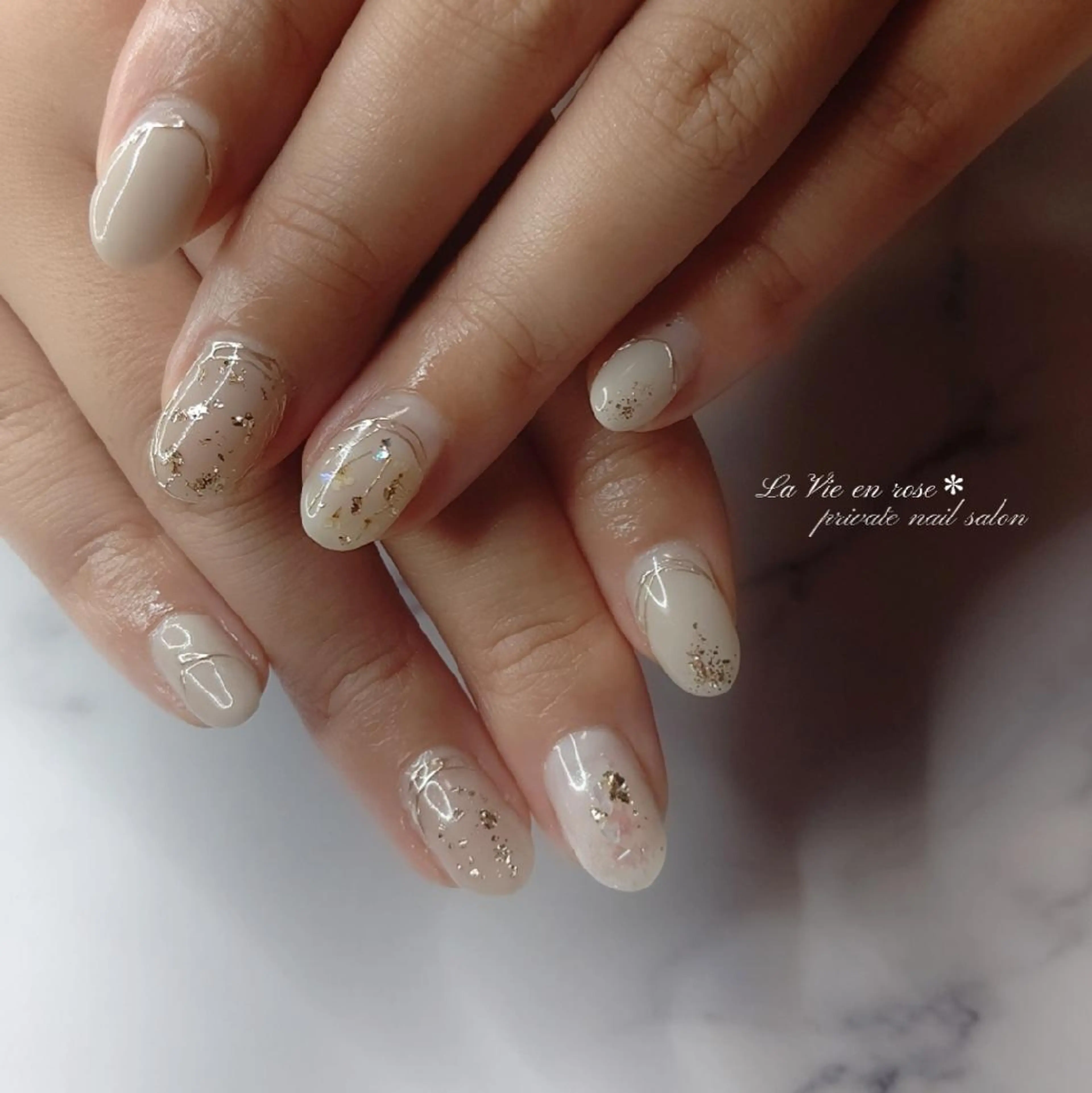 ネイル ラヴィアン ローズのネイルデザイン