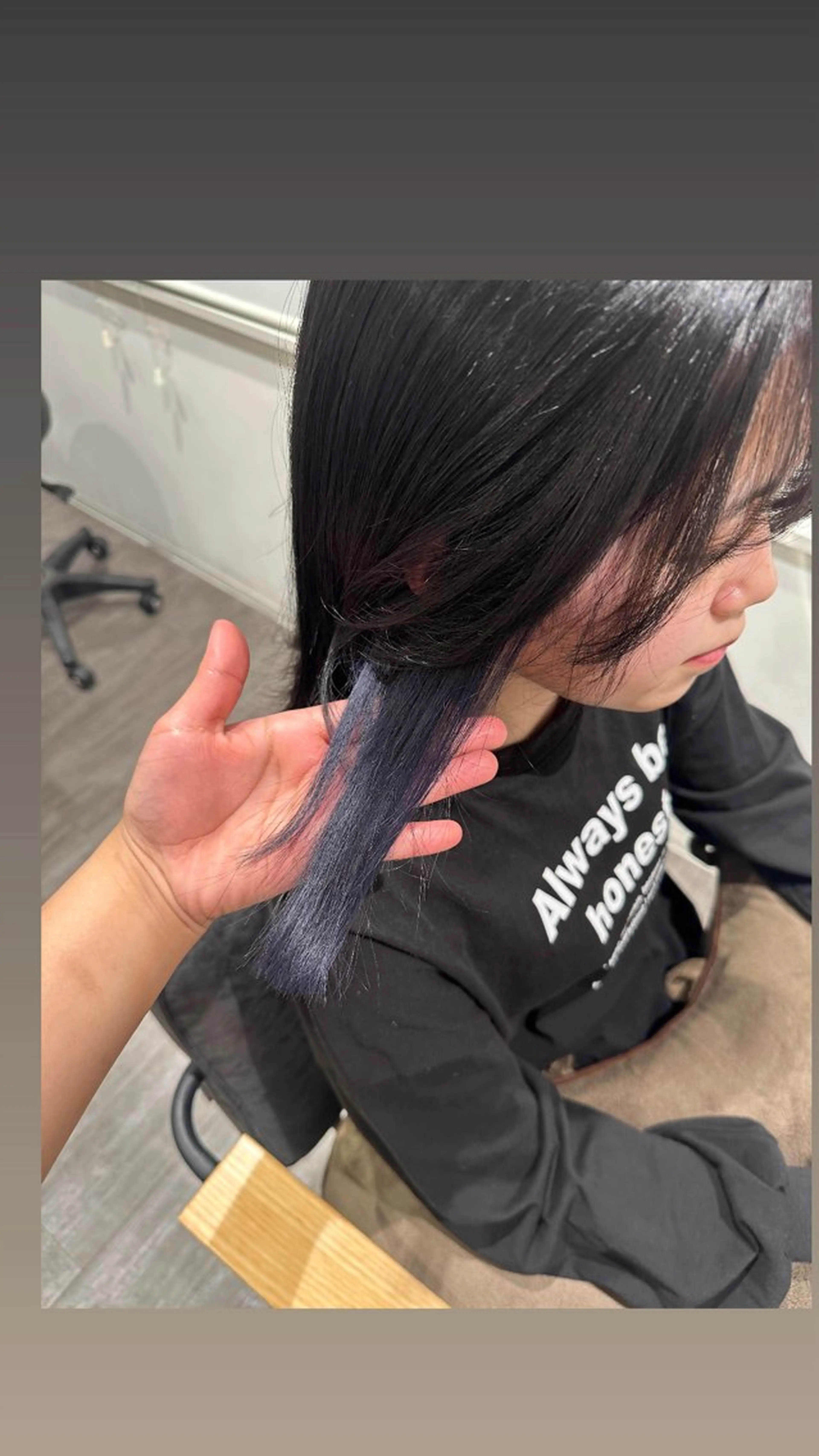 ミディアム カラー ブルーカラー ネイビーカラー ヘアカラー トリートメント 艶髪レイヤー上田 紗也🇰🇷💗のヘアスタイル