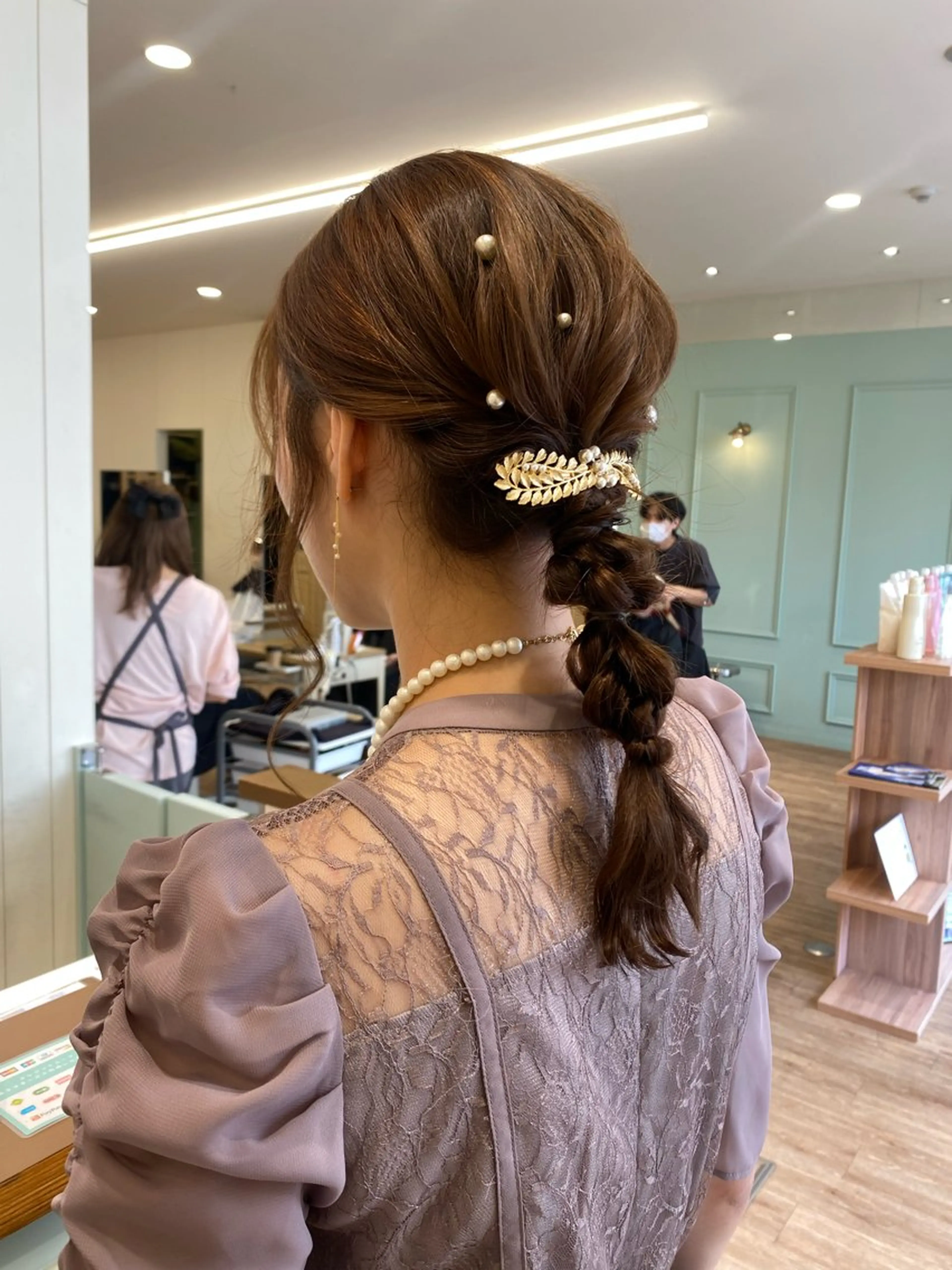 セミロング 金山 友香🕊のヘアスタイル