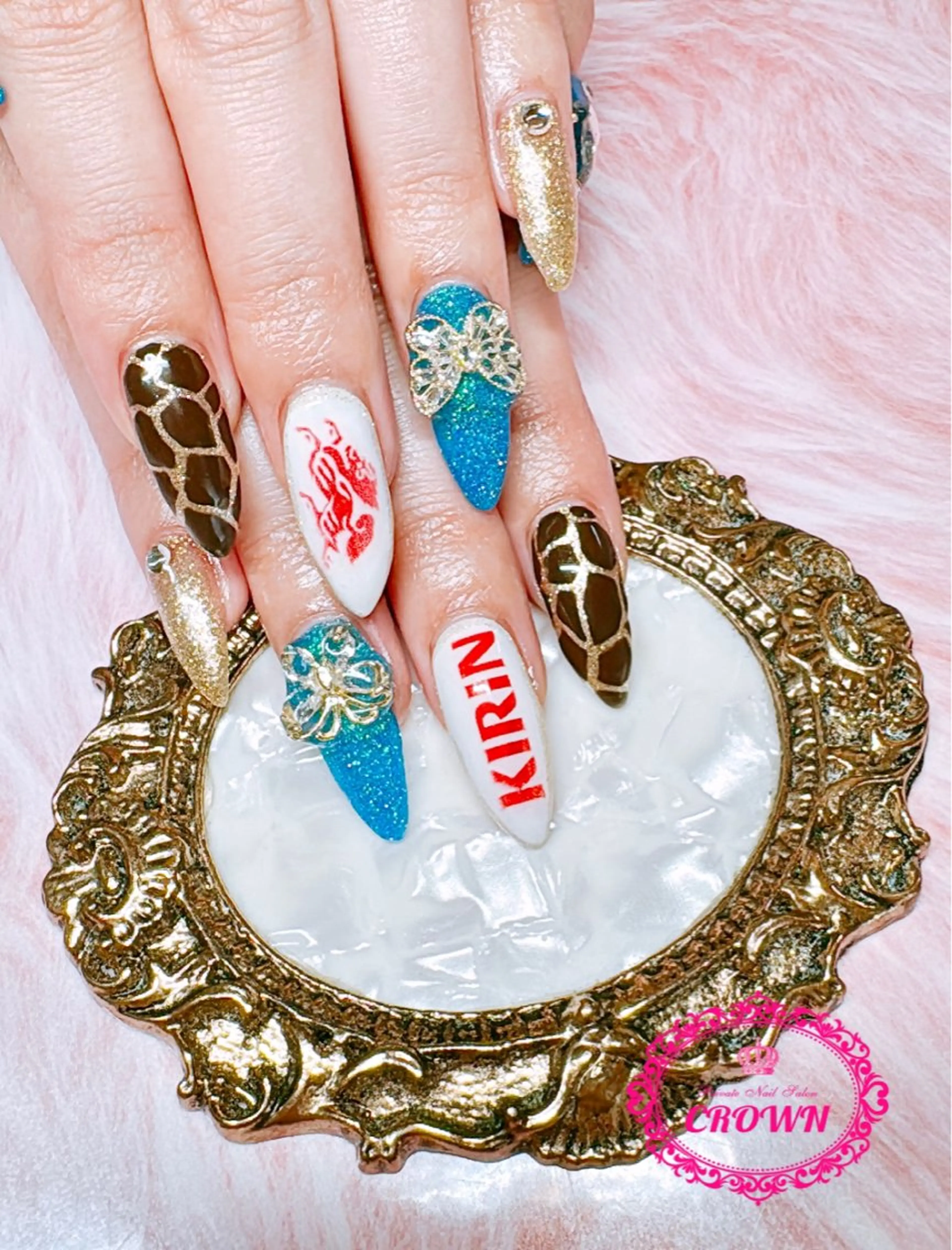ネイル CROWN プライベートサロンのネイルデザイン