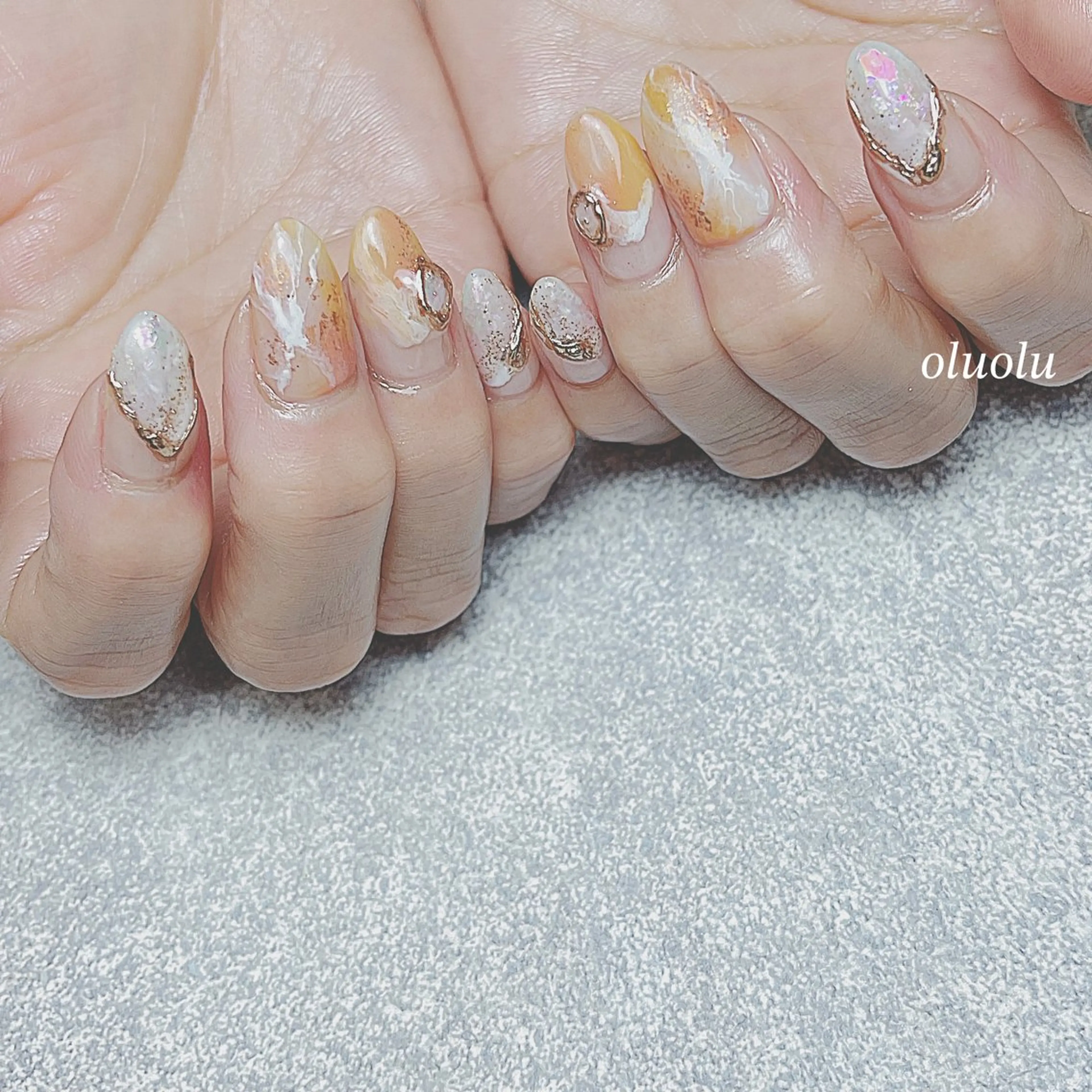 ネイル アートネイル フットネイル 大理石ネイル(マーブル) ミラーネイル ニュアンスネイル ハンドネイル 大村 紬華のネイルデザイン