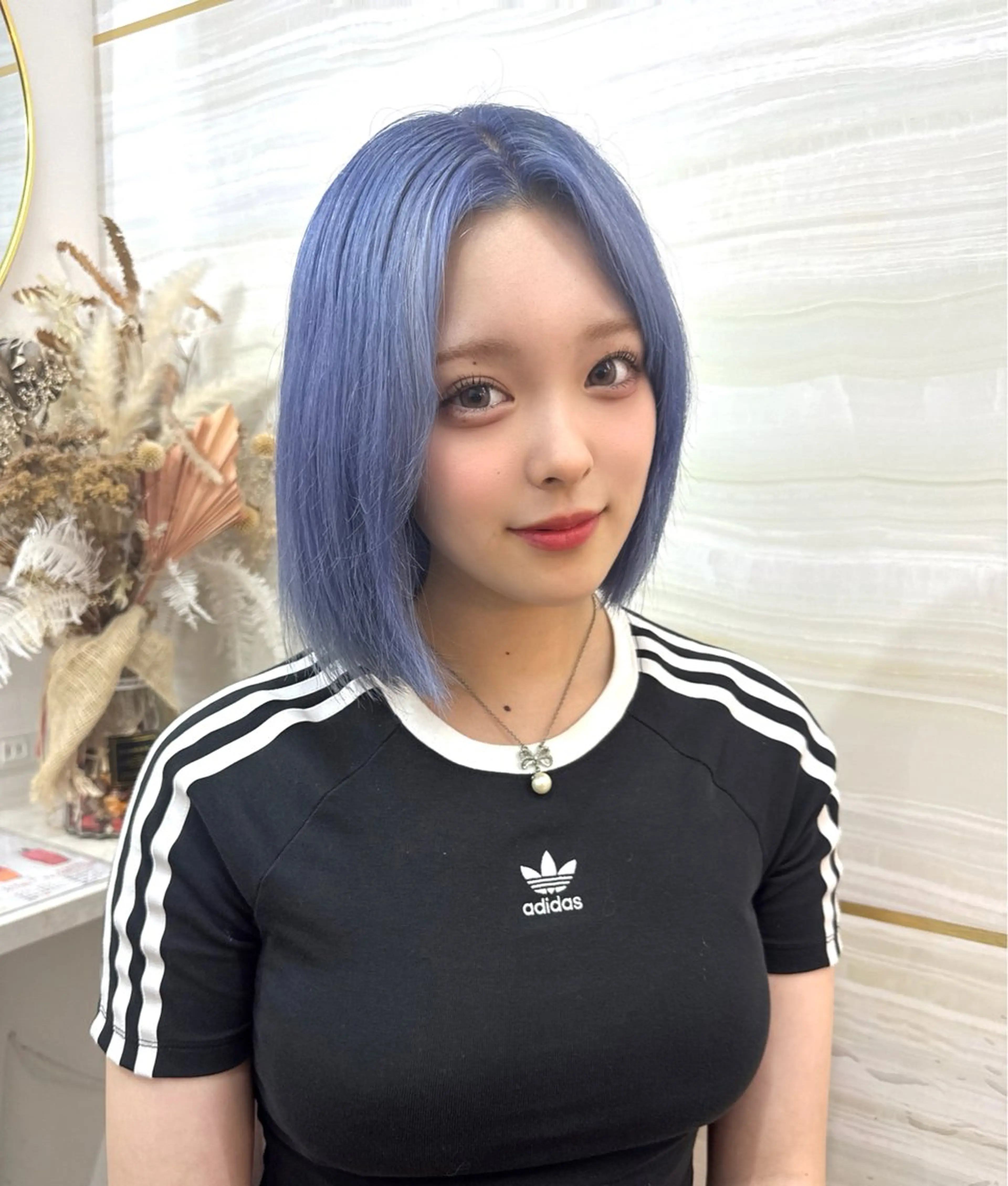 ショート カラー 🩶鈴木茉奈🩶艶髪 /透明感/暖色カラーのヘアスタイル