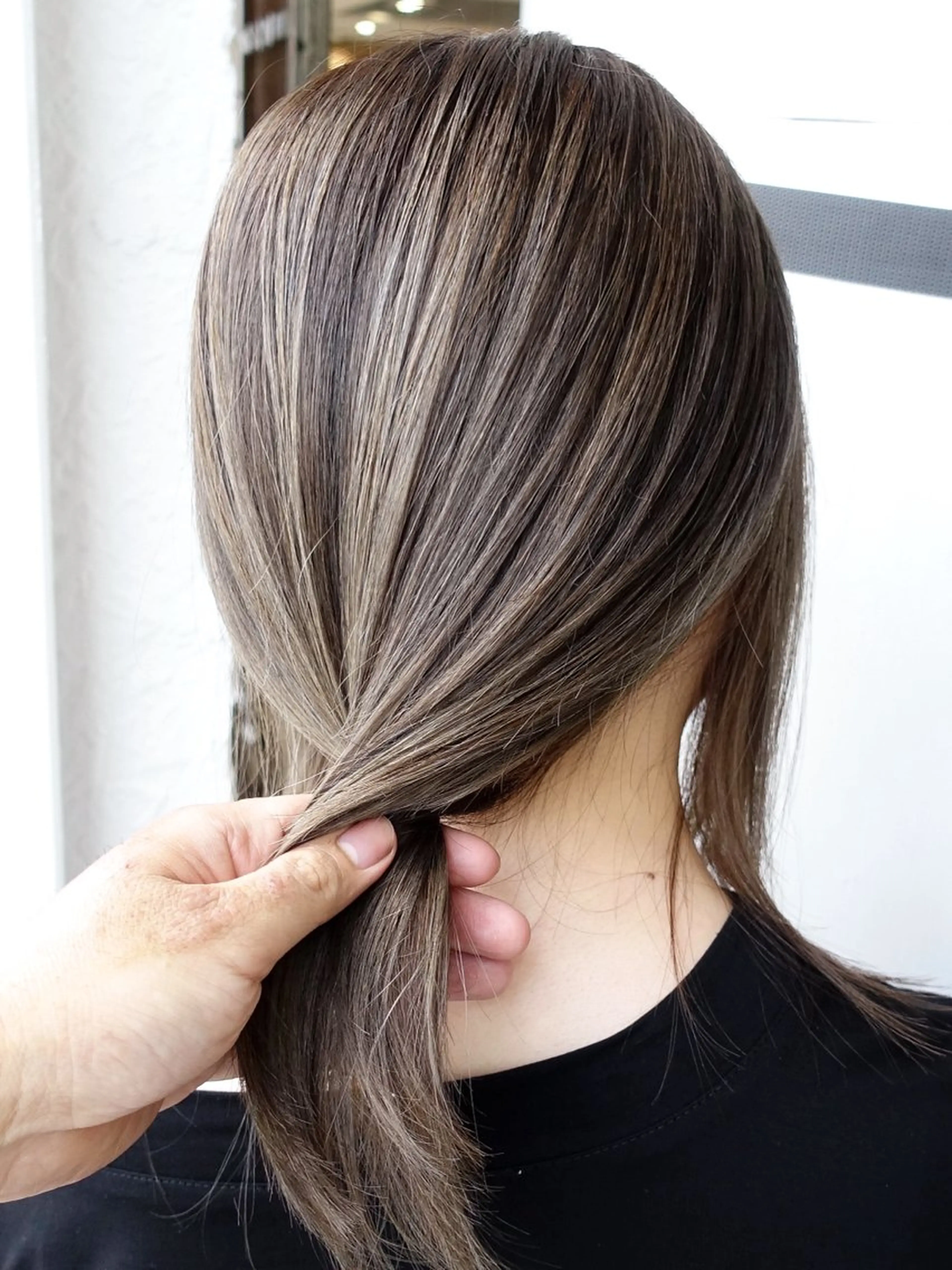 セミロング カラー バレイヤージュ レイヤーカット ヘアカラー トリートメント welring hair salonのヘアスタイル