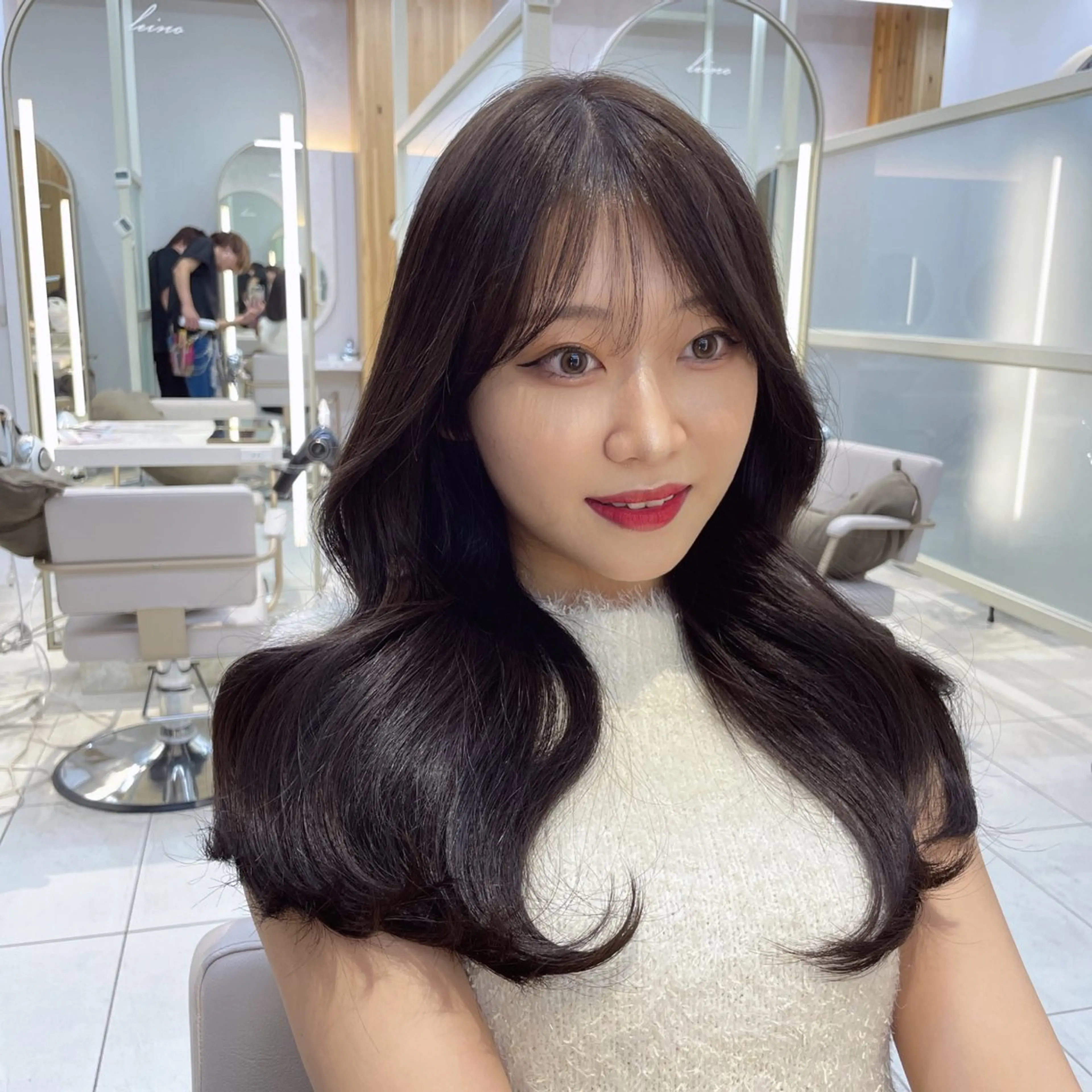 【🧸4月15日限定メニュー🧸】レイヤーカット✨+艶カラー💎+極上トリートメント💍#レイヤーカット#顔まわりカットの写真