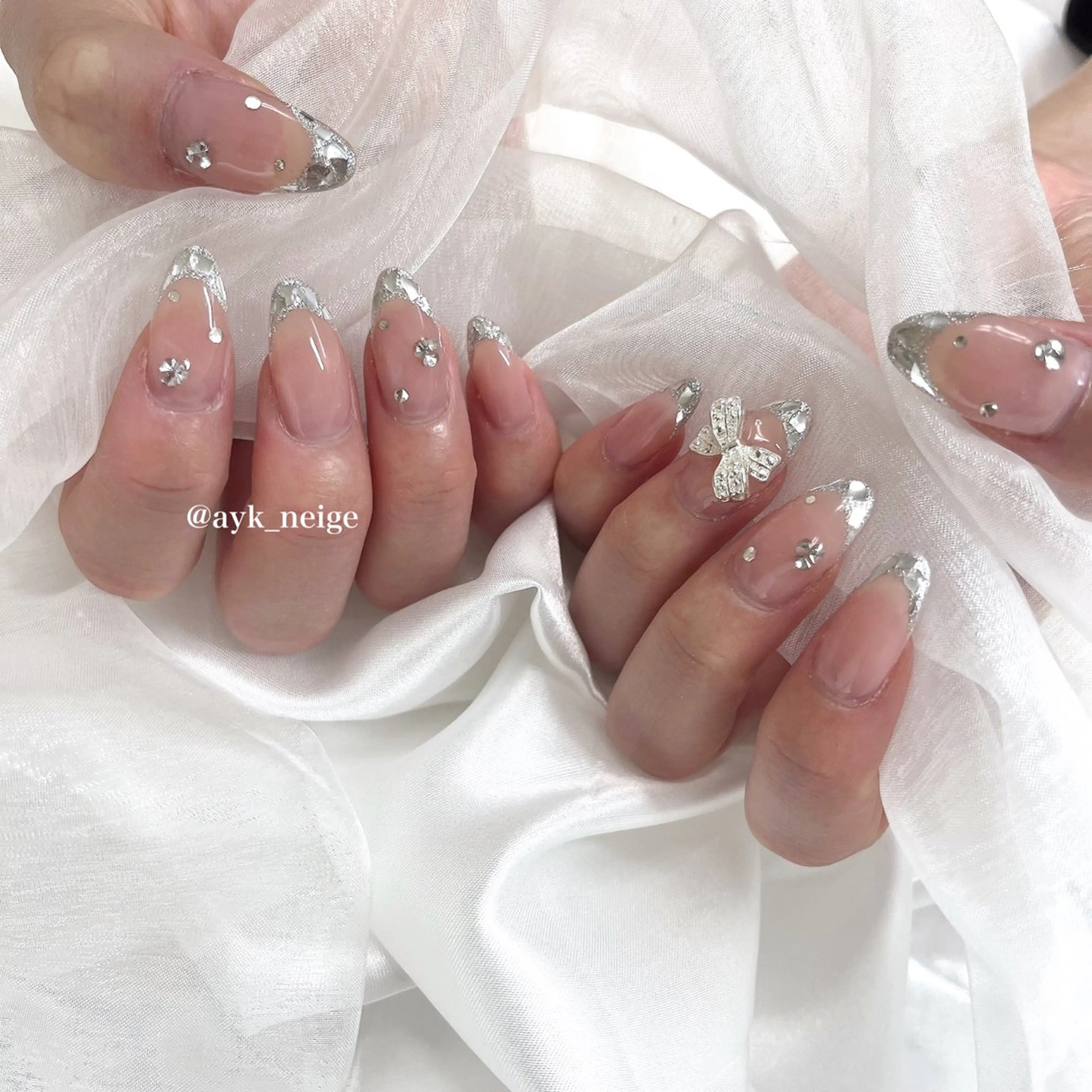 ネイル フットネイル フレンチネイル キラキラネイル 韓国ネイル マグネットネイル n'eige nail所属・大谷 綾香のネイルデザイン