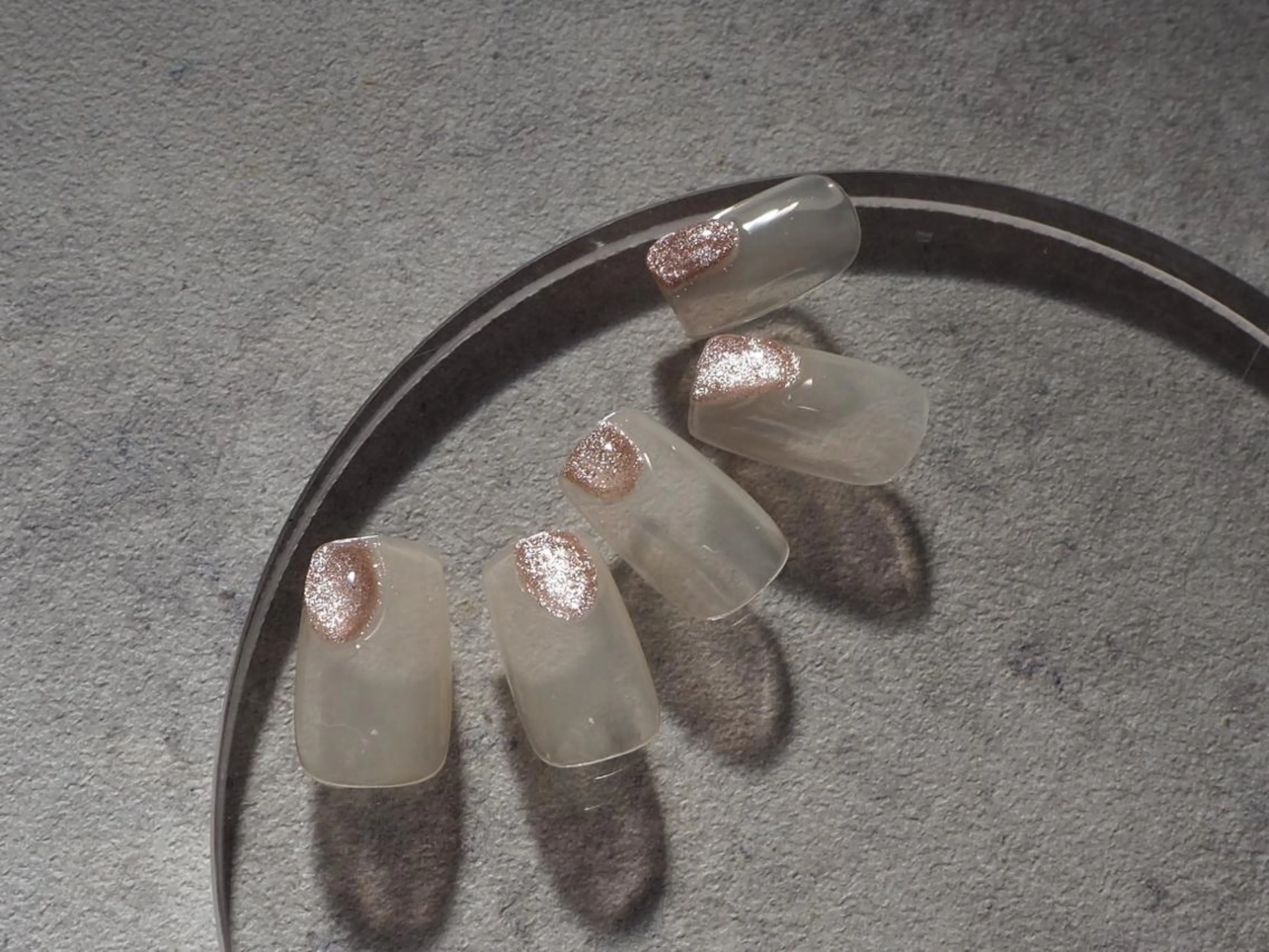 ネイル ジェルネイル マグネットネイル ニュアンスネイル パラジェル シンプルネイル tete nailstudioのネイルデザイン