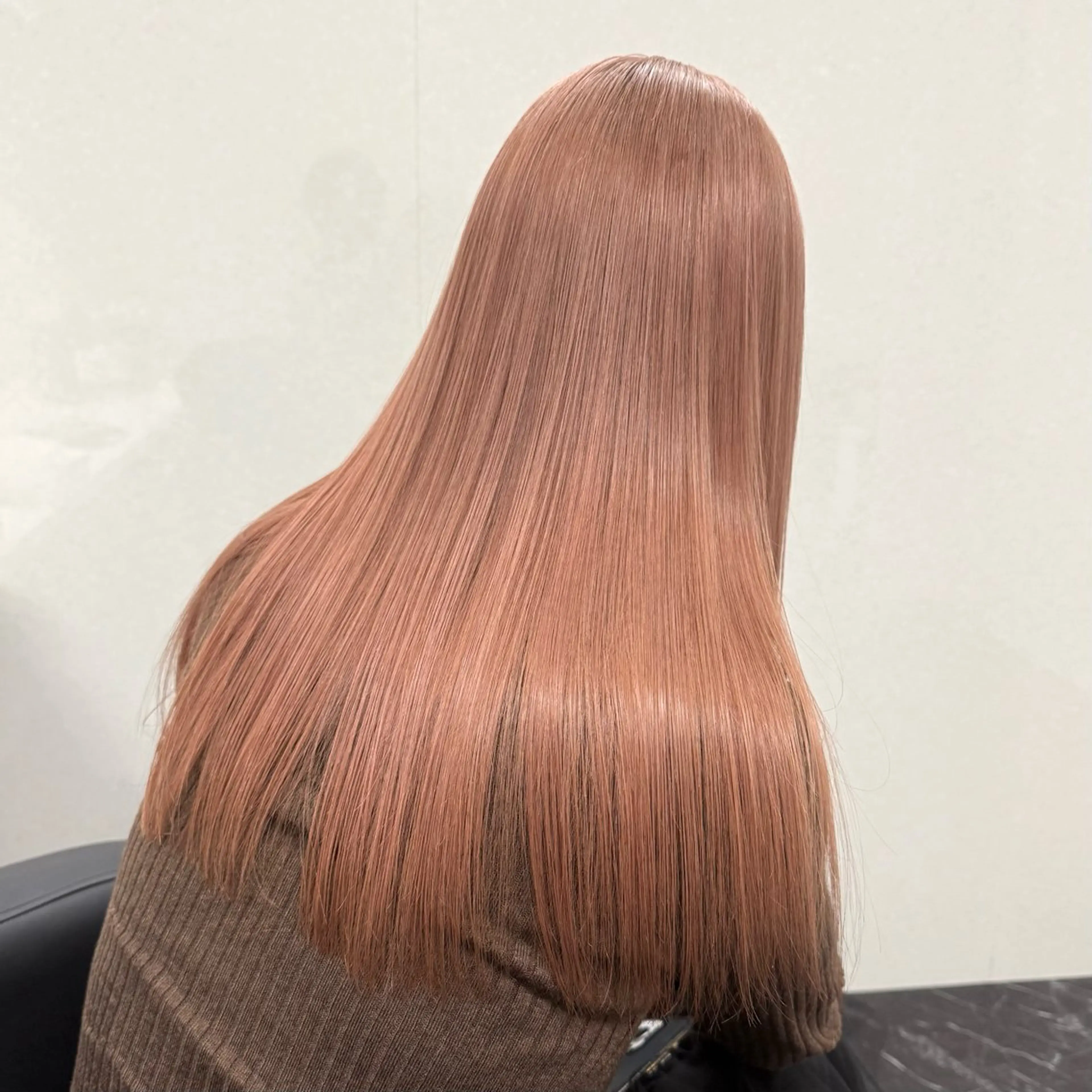 セミロング カラー ベージュカラー ブリーチ ブロンド デザインカラー グレージュ ヘアカラー ケアブリーチ/ 髪質改善/上質艶髪のヘアスタイル