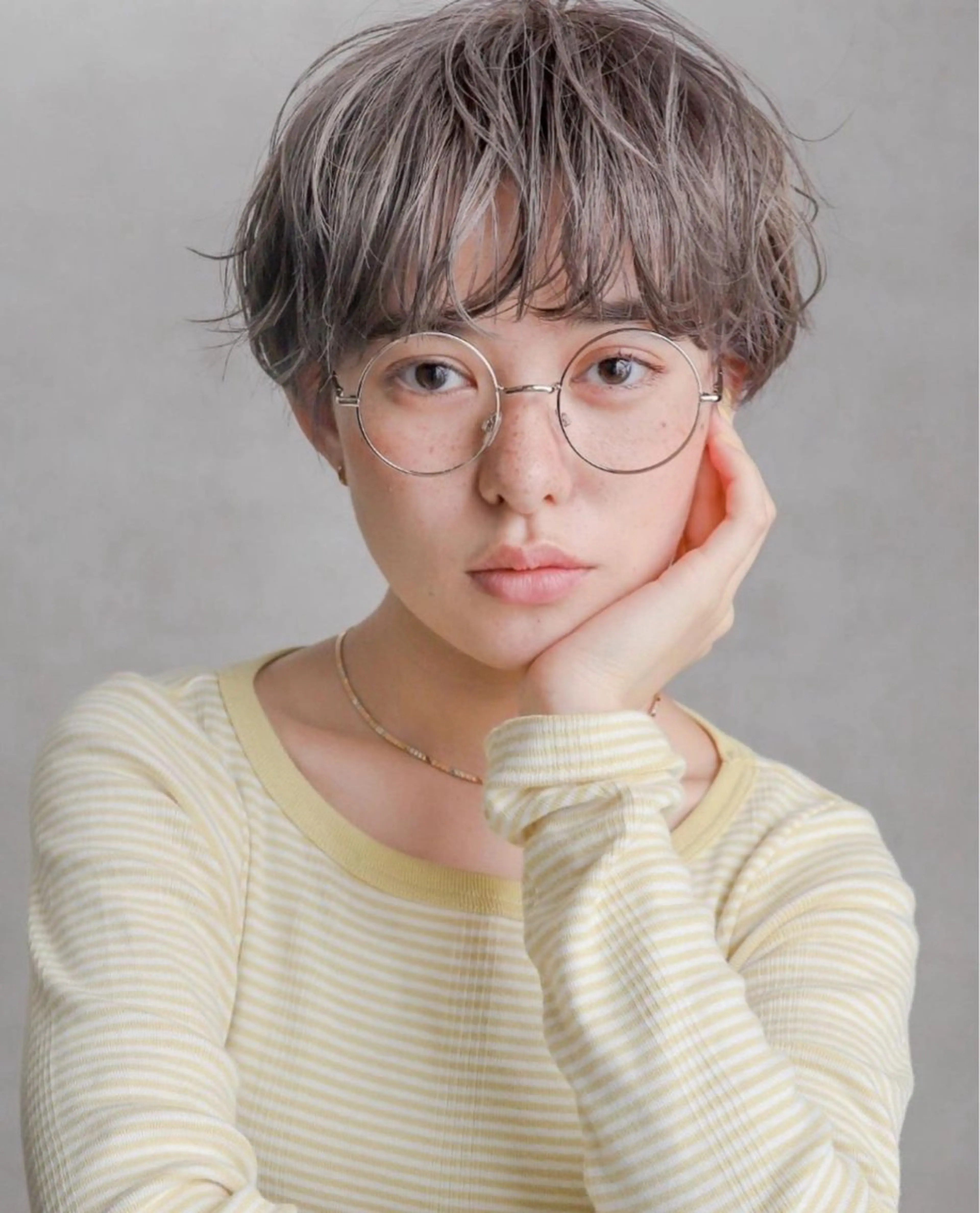 ショート パーマ 黒木 栞のヘアスタイル