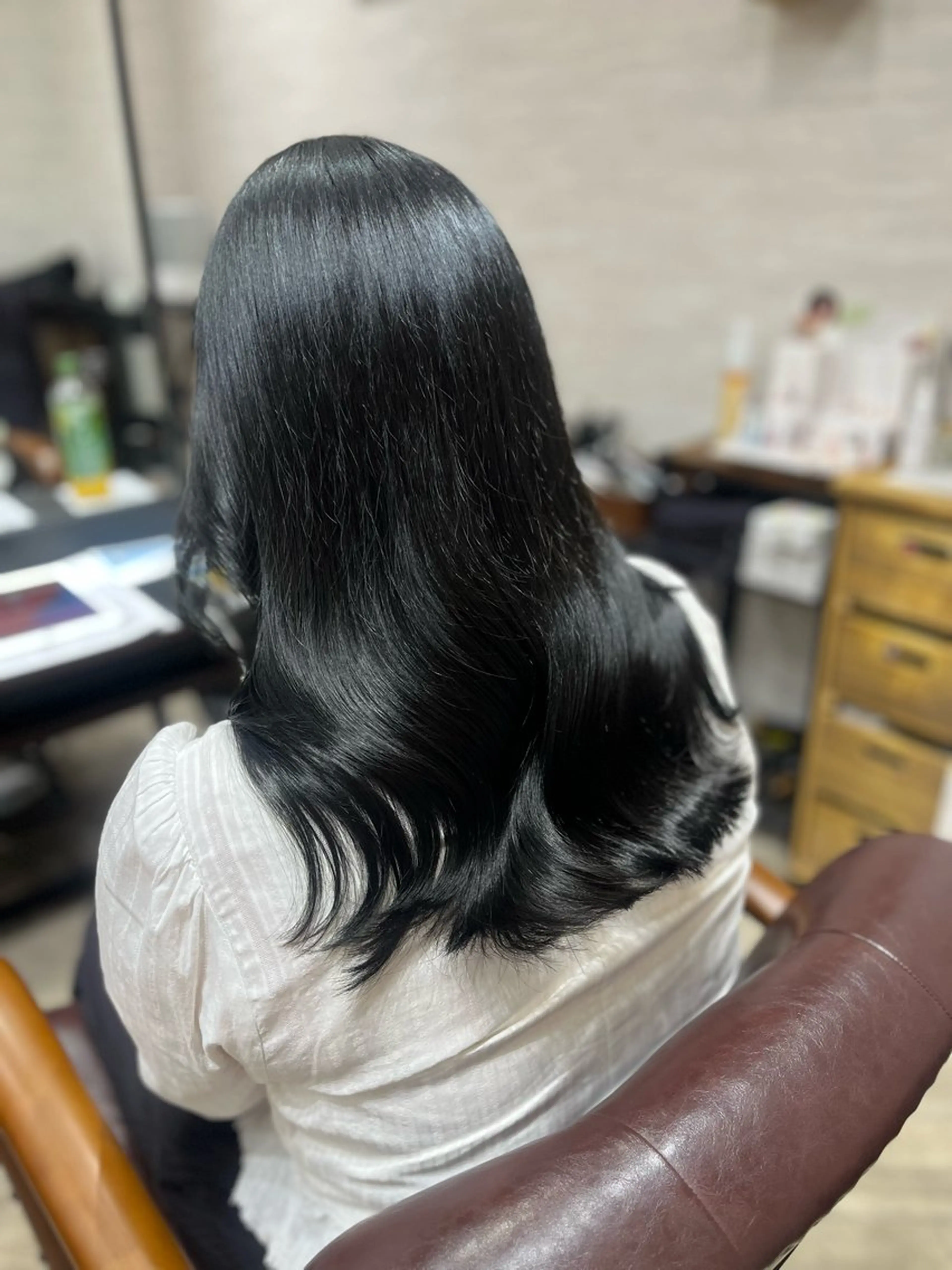 ロング カラー 黒髪 カット ヘアカラー トリートメント 🫧ぷる艶カラー🫧 Yuubi🦩のヘアスタイル