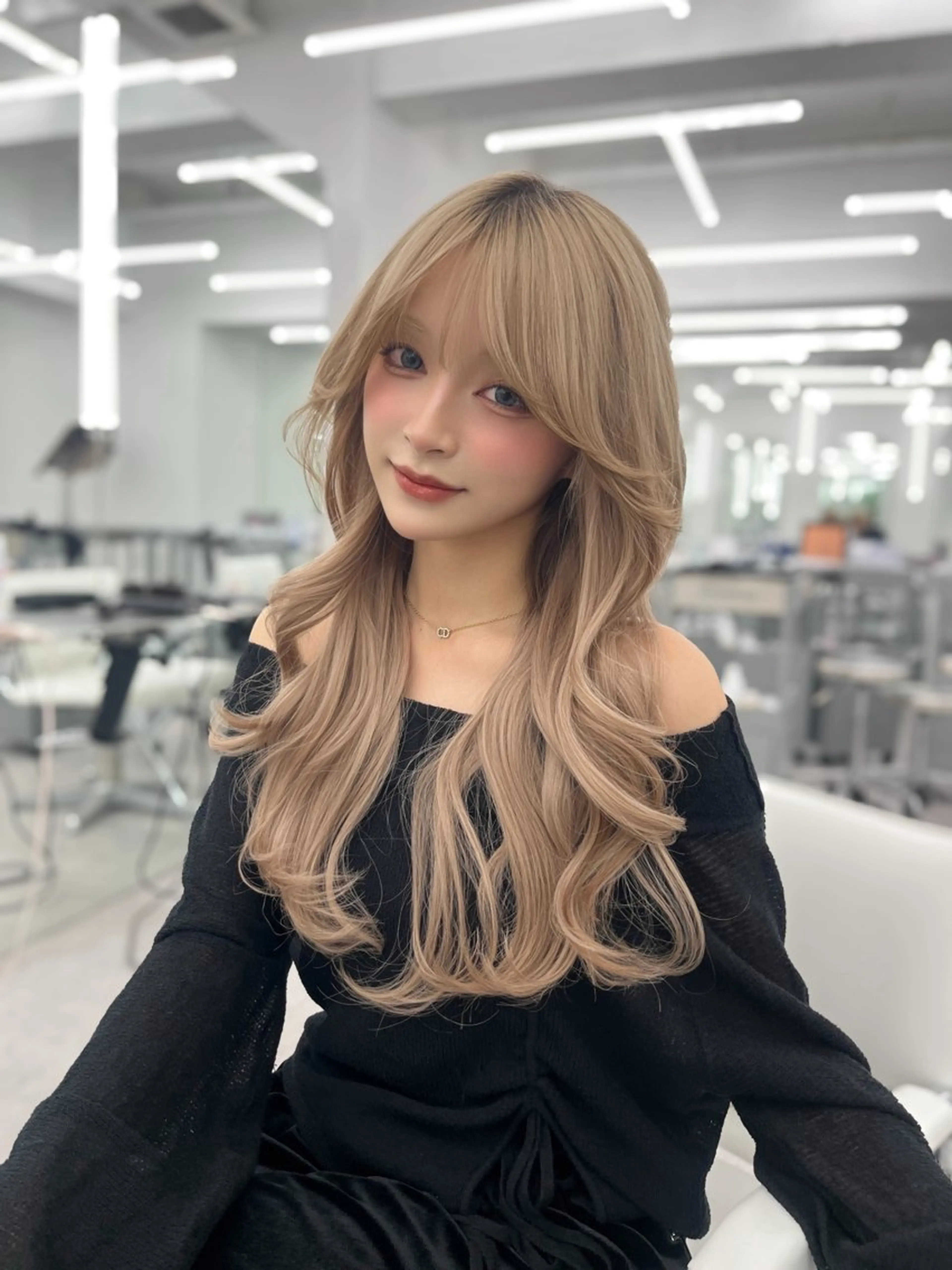 ロング カラー ベージュカラー ブリーチ 透明感カラー ダブルカラー ブリーチなしカラー カット ヘアカラー トリートメント ヘッドスパ 透明感カラー✨🩵 韓国ヘアkanatoのヘアスタイル
