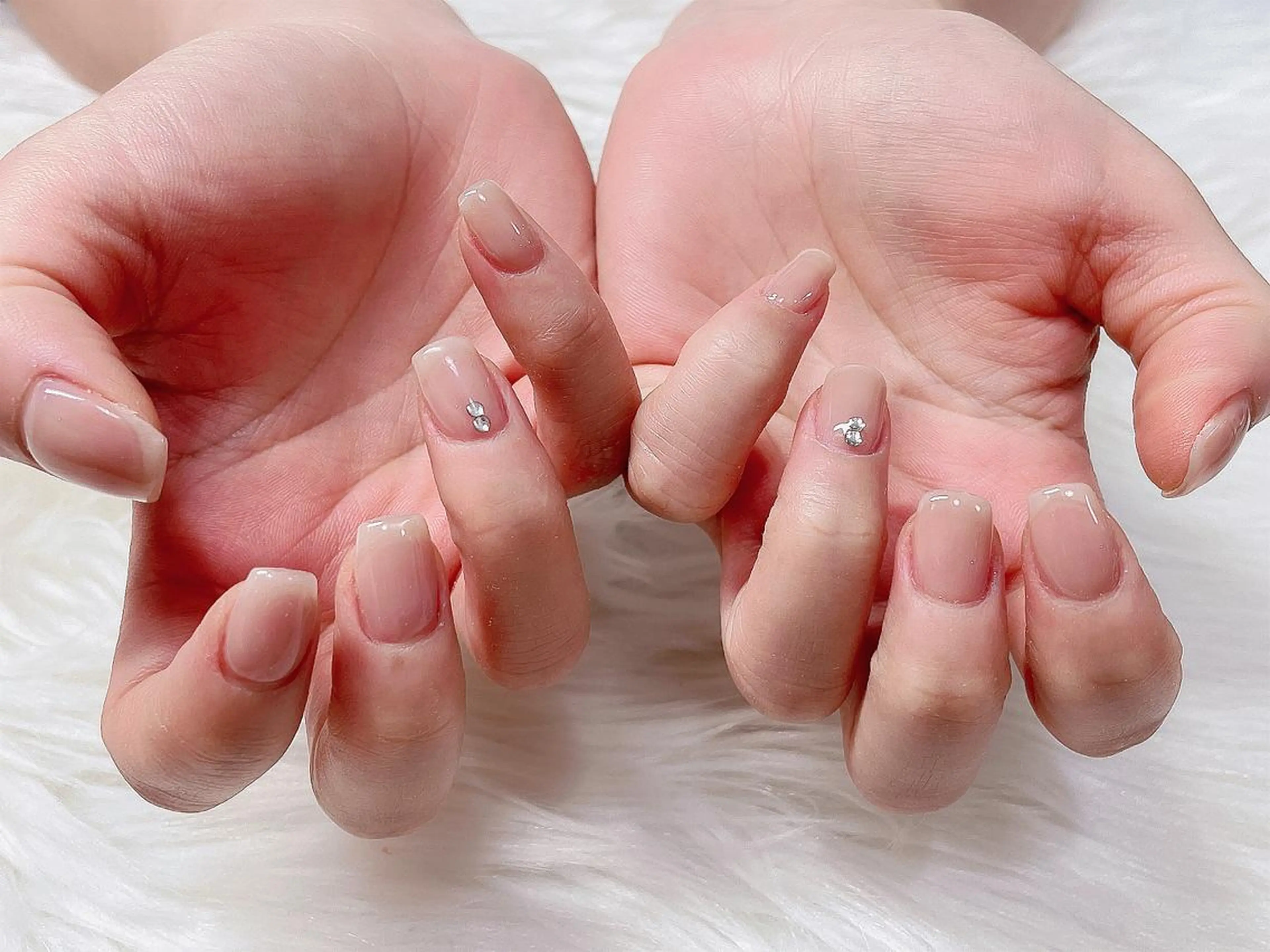 ネイル ハンドネイル AngelChris ビューティーサロンのネイルデザイン