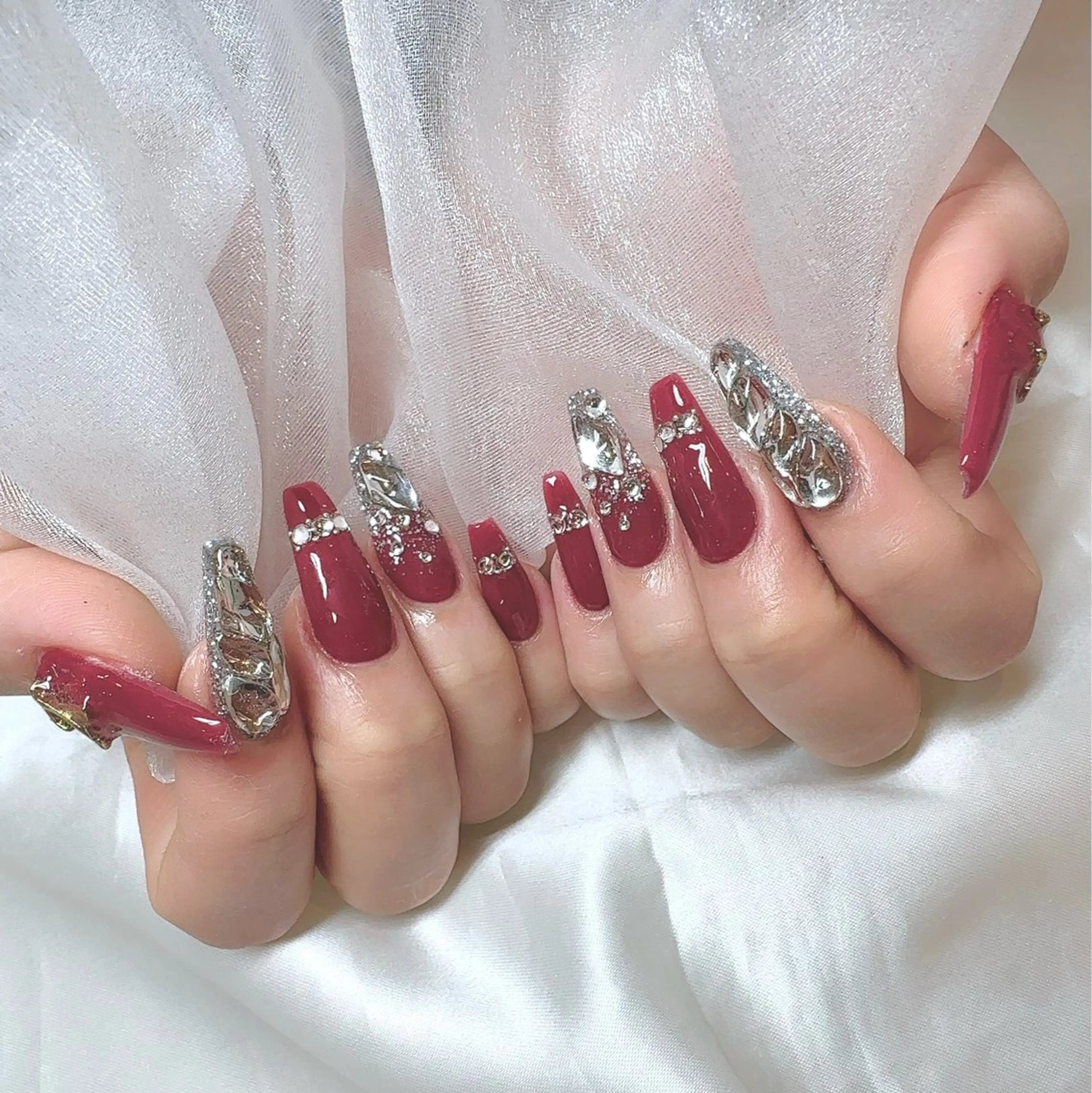ネイル ハンドネイル LOVE NAIL 店長　MIKAのネイルデザイン