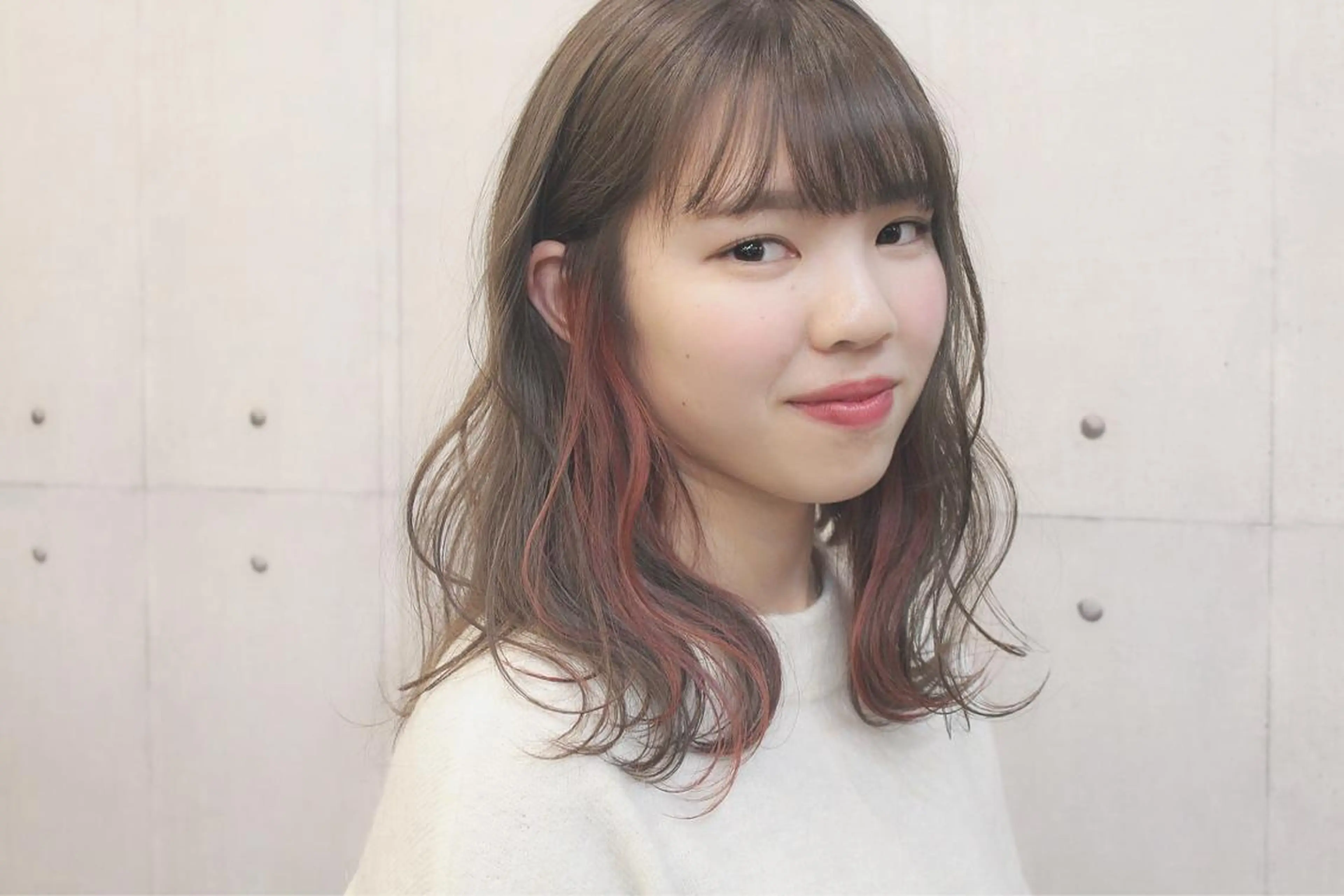 ミディアム 山野 稚奈のヘアスタイル