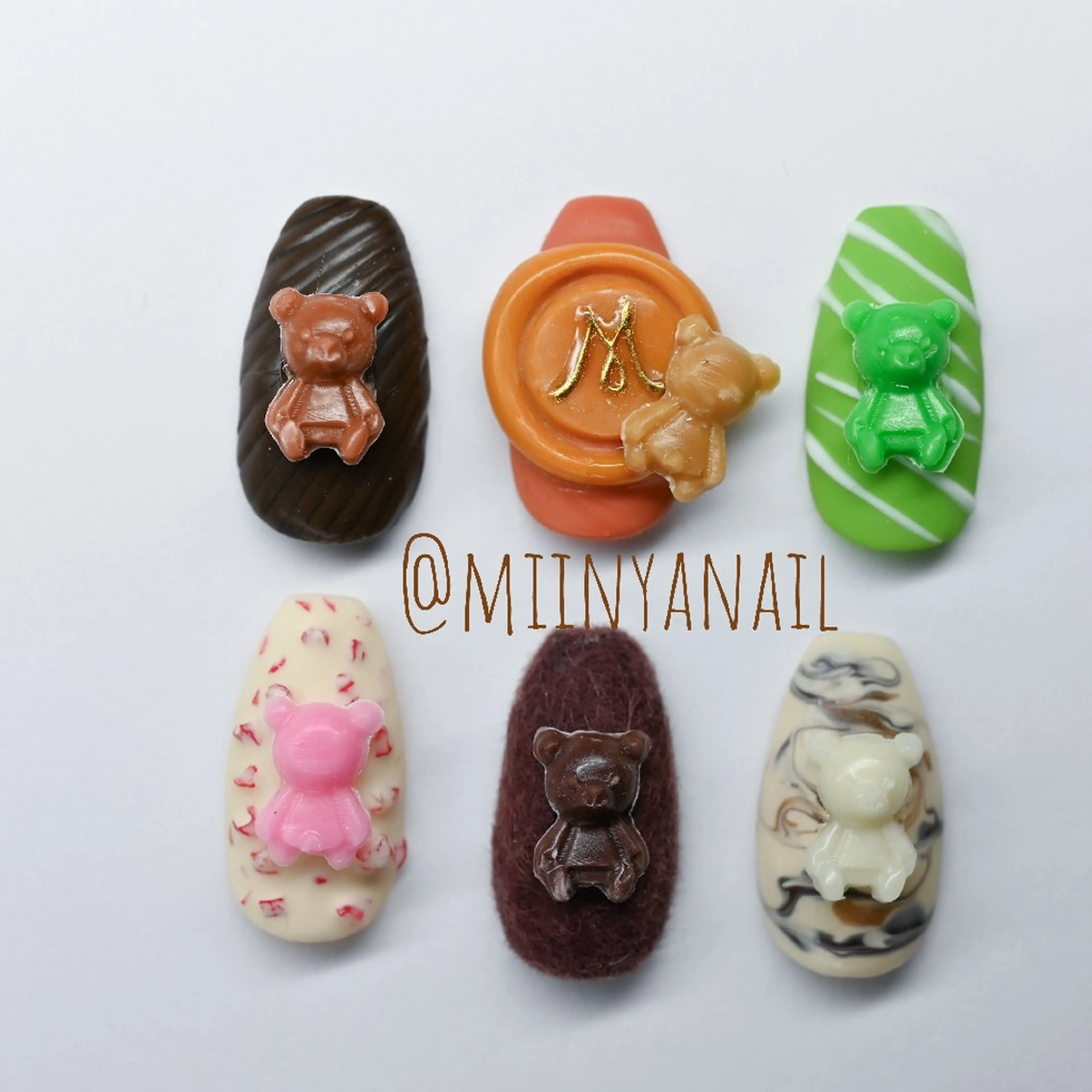 ネイル miinyanail ミーニャネイルのネイルデザイン