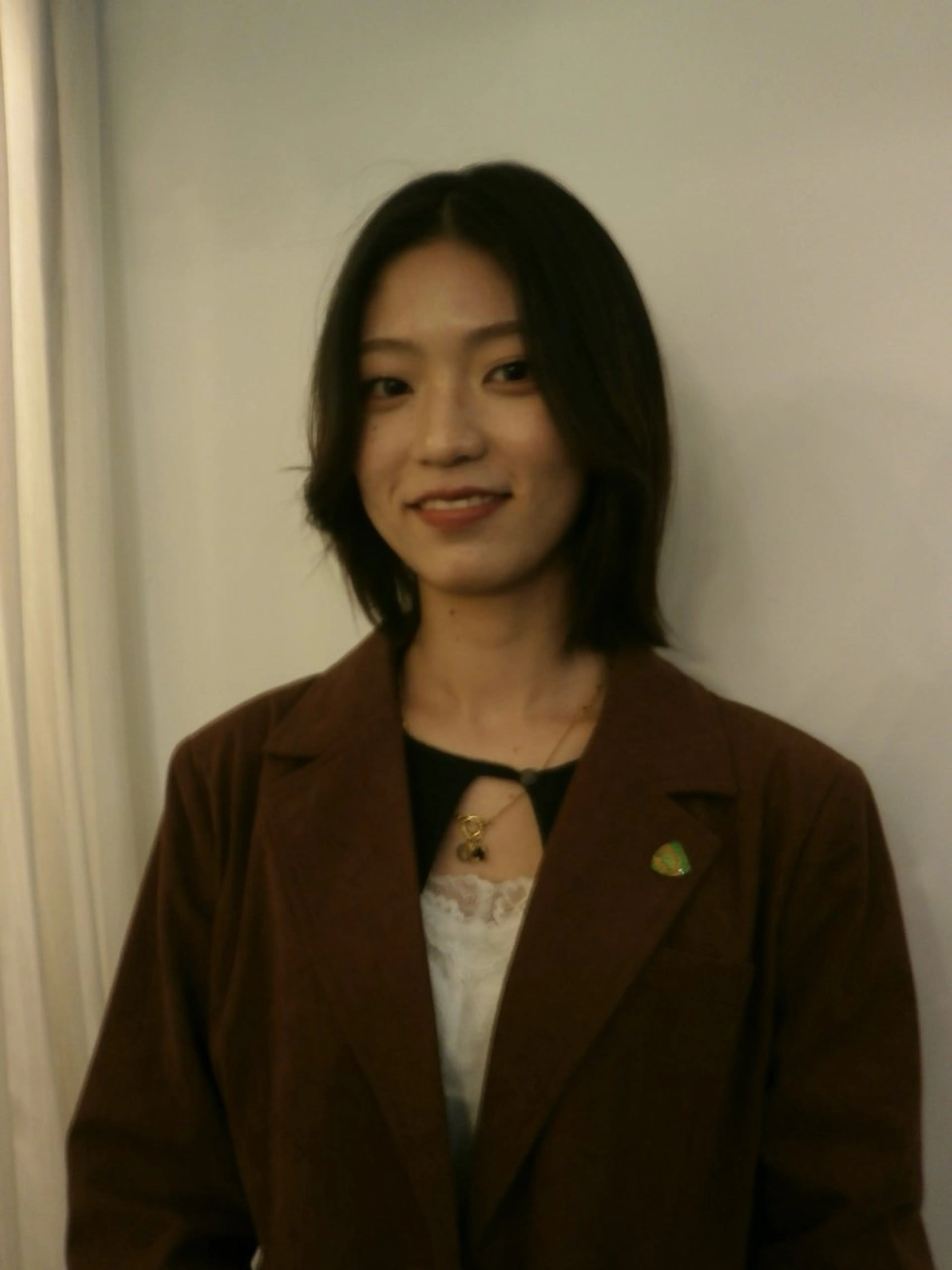 ミディアム ボブ 顔まわりレイヤー レイヤーカット 宮前 芽衣のヘアスタイル