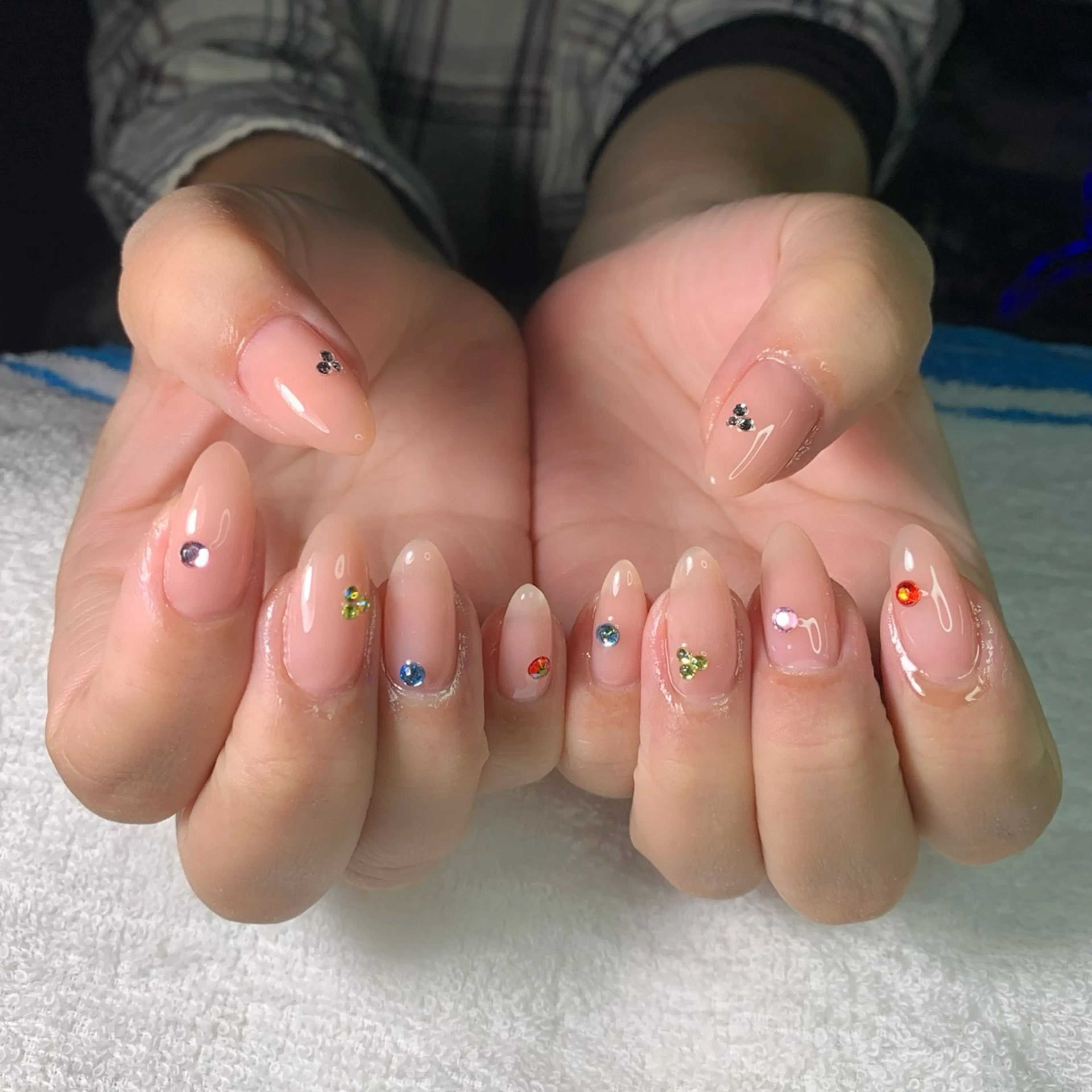 ネイル ストーンネイル ハンドネイル フットネイル MHR nailのネイルデザイン