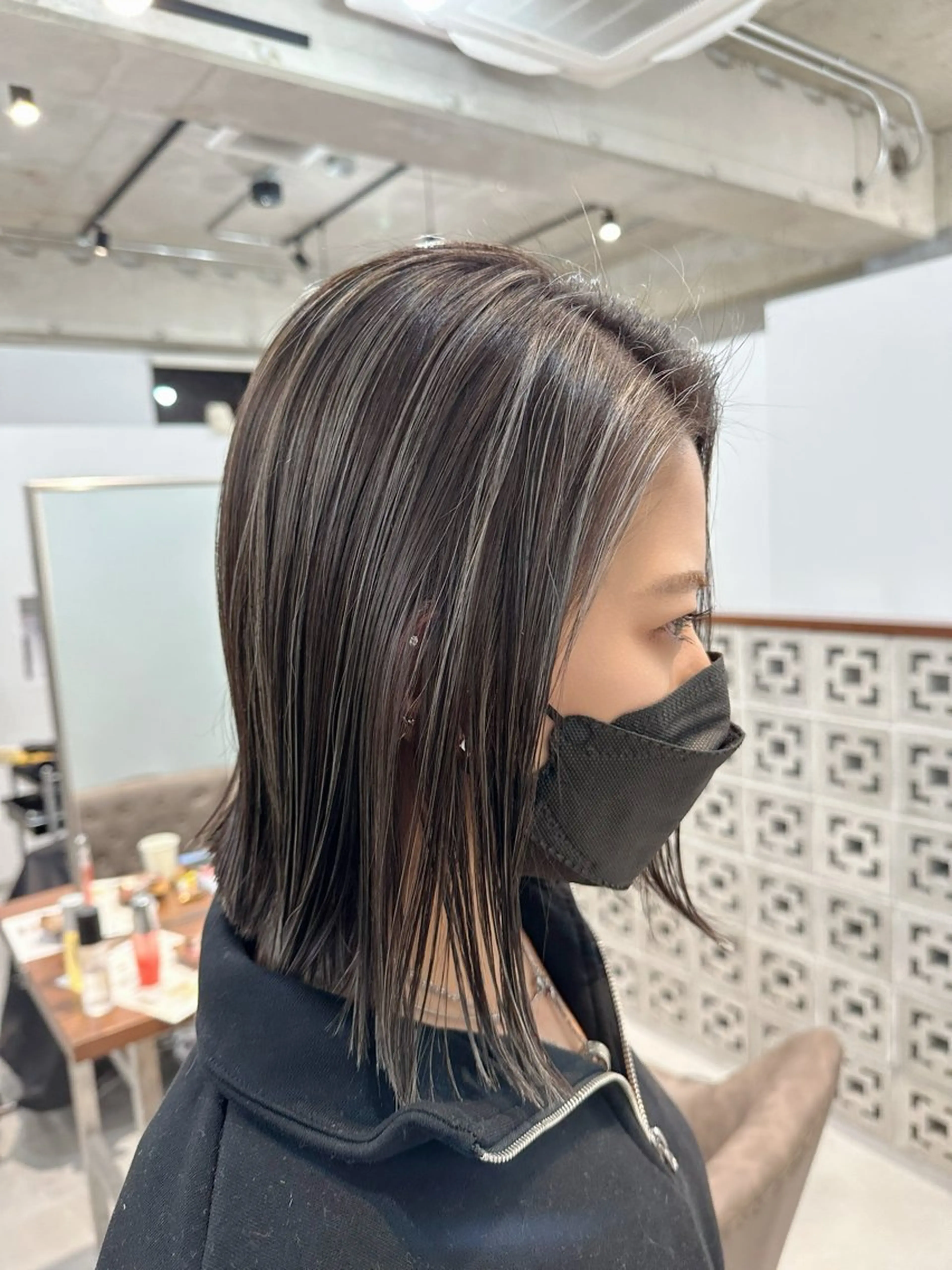 セミロング ハイライト カット ヘアカラー トリートメント カイリ /レイヤーカットのヘアスタイル