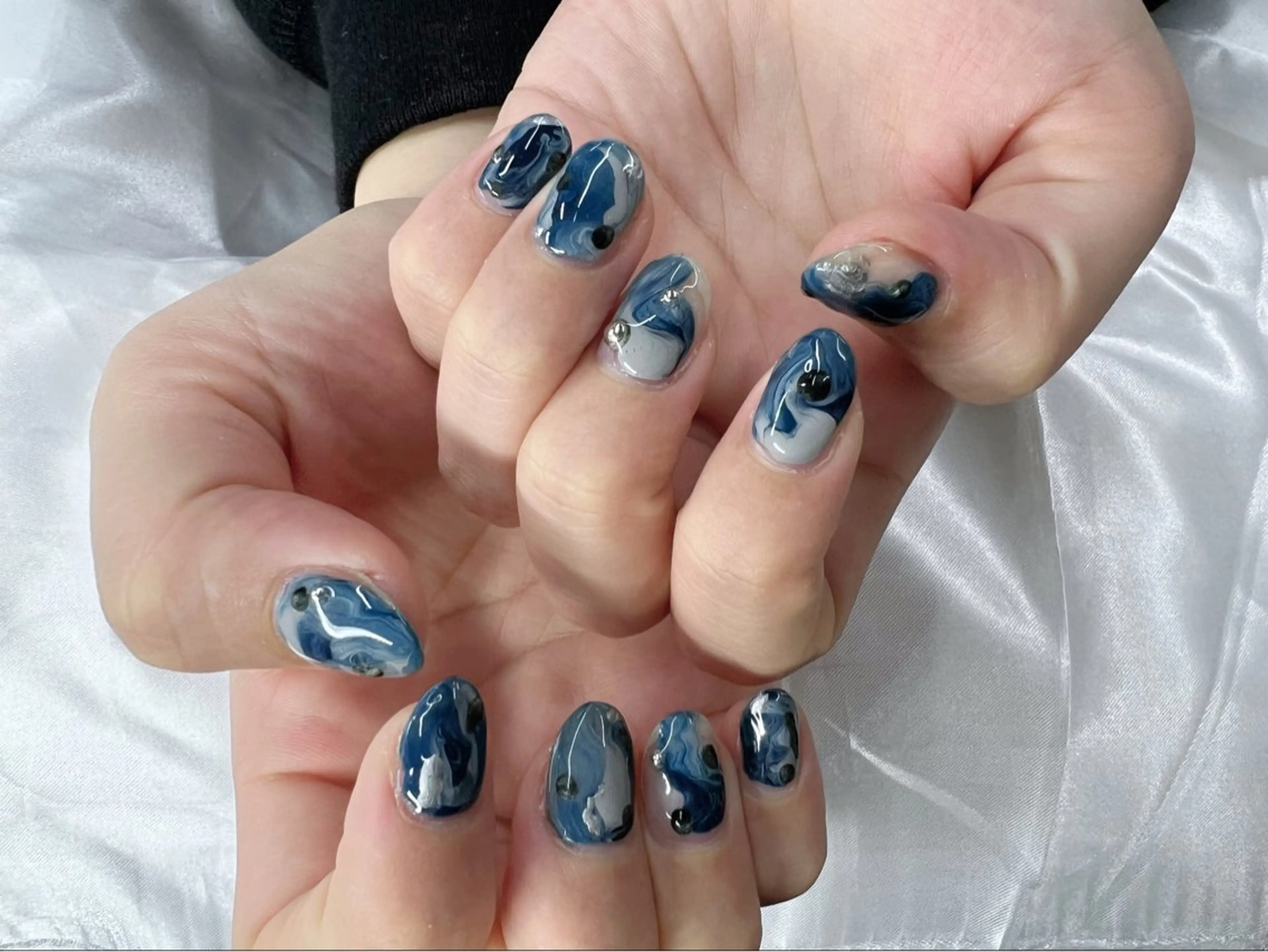 【人気No.1】大人可愛いニュアンスアート💅¥7,500円の写真