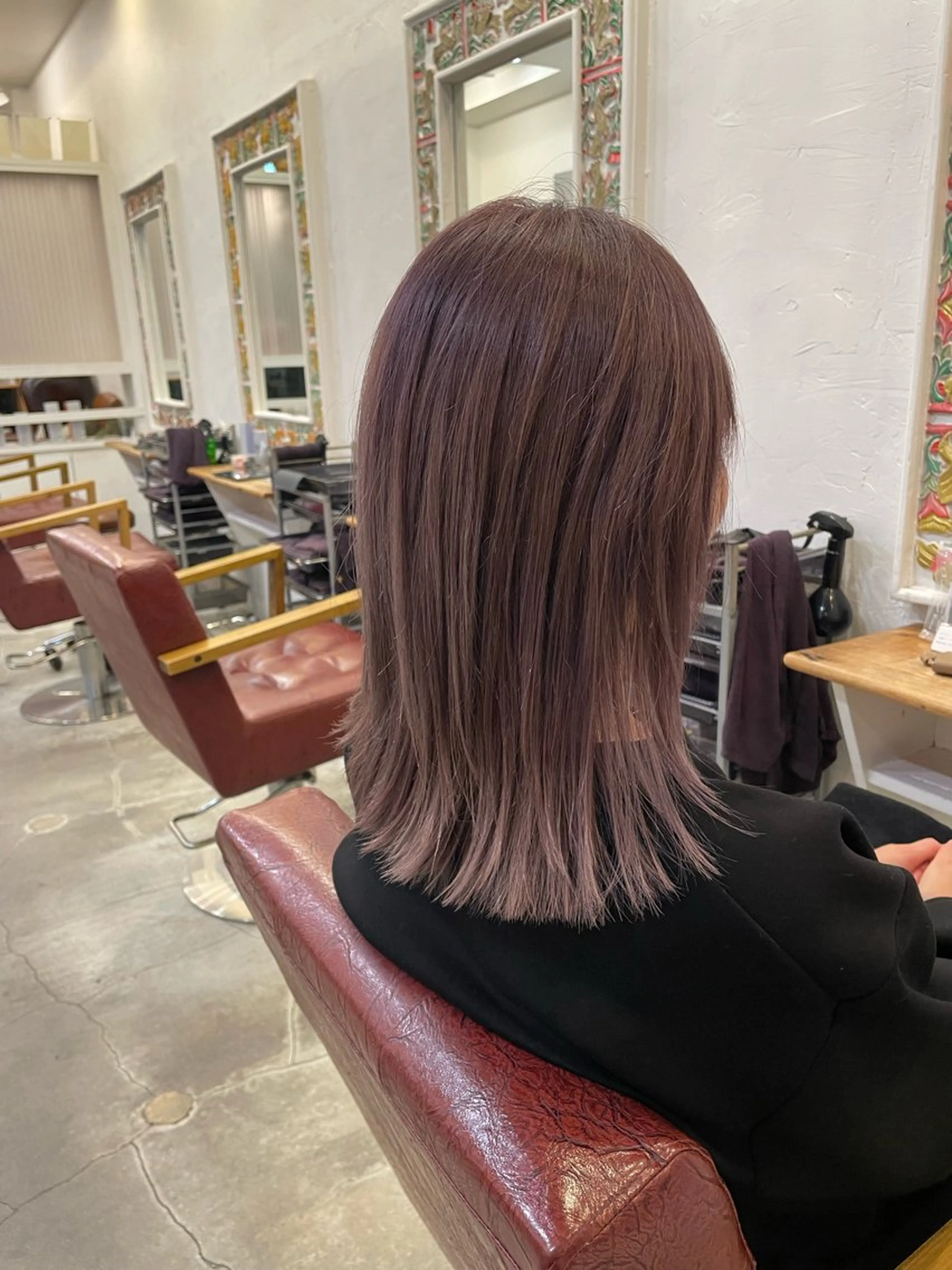 ミディアム カラー ブリーチ グレージュ ラベンダーカラー ラベンダーグレージュ ラベンダーグレー BoTaN HAIR所属・丹 優菜のヘアスタイル