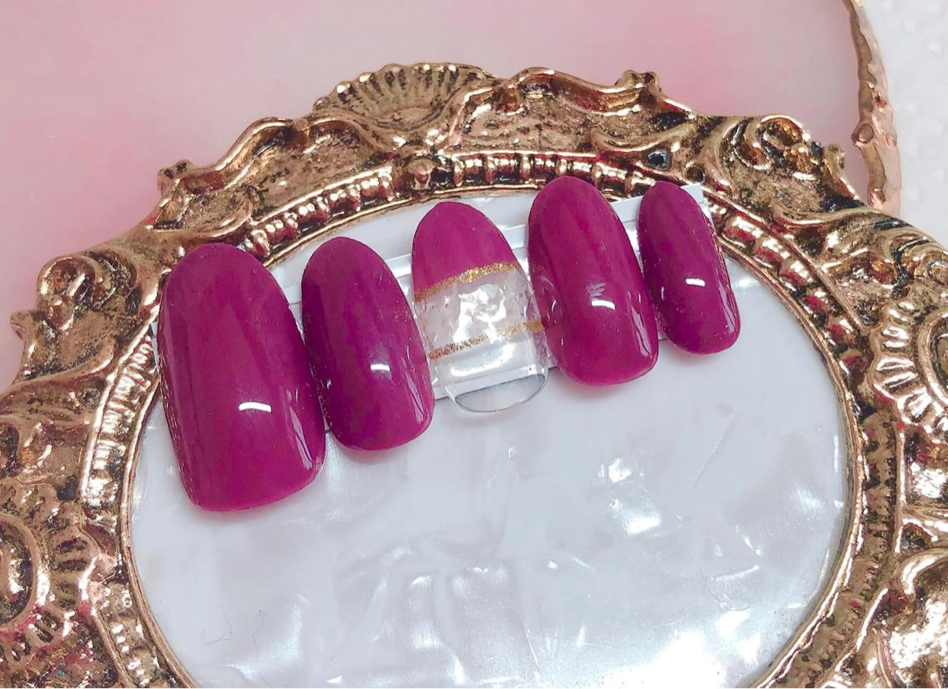 ネイル シンプルネイル CROWN プライベートサロンのネイルデザイン