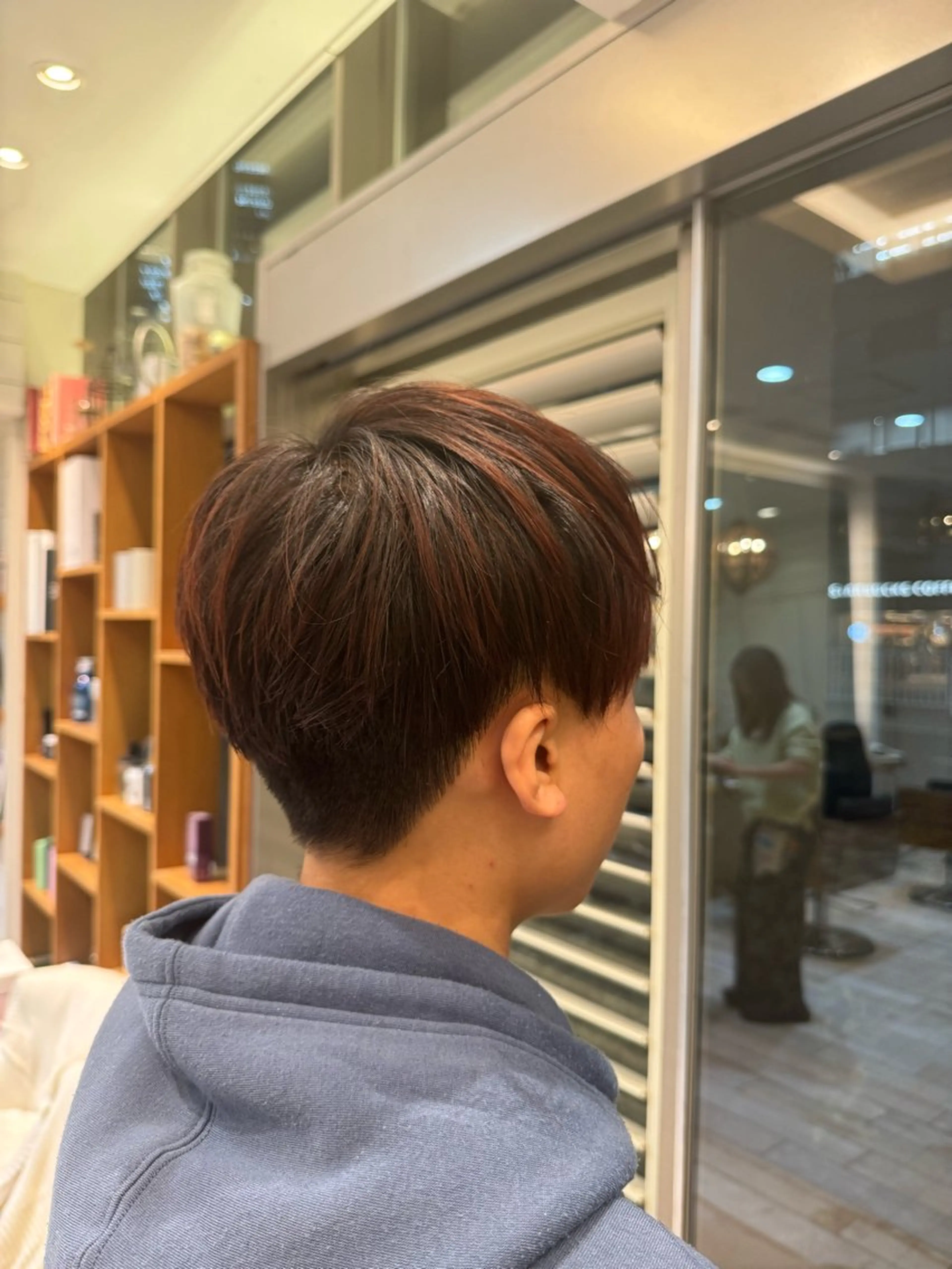 メンズ マッシュ 刈り上げ HIDERO/渋谷/ センターパートのヘアスタイル