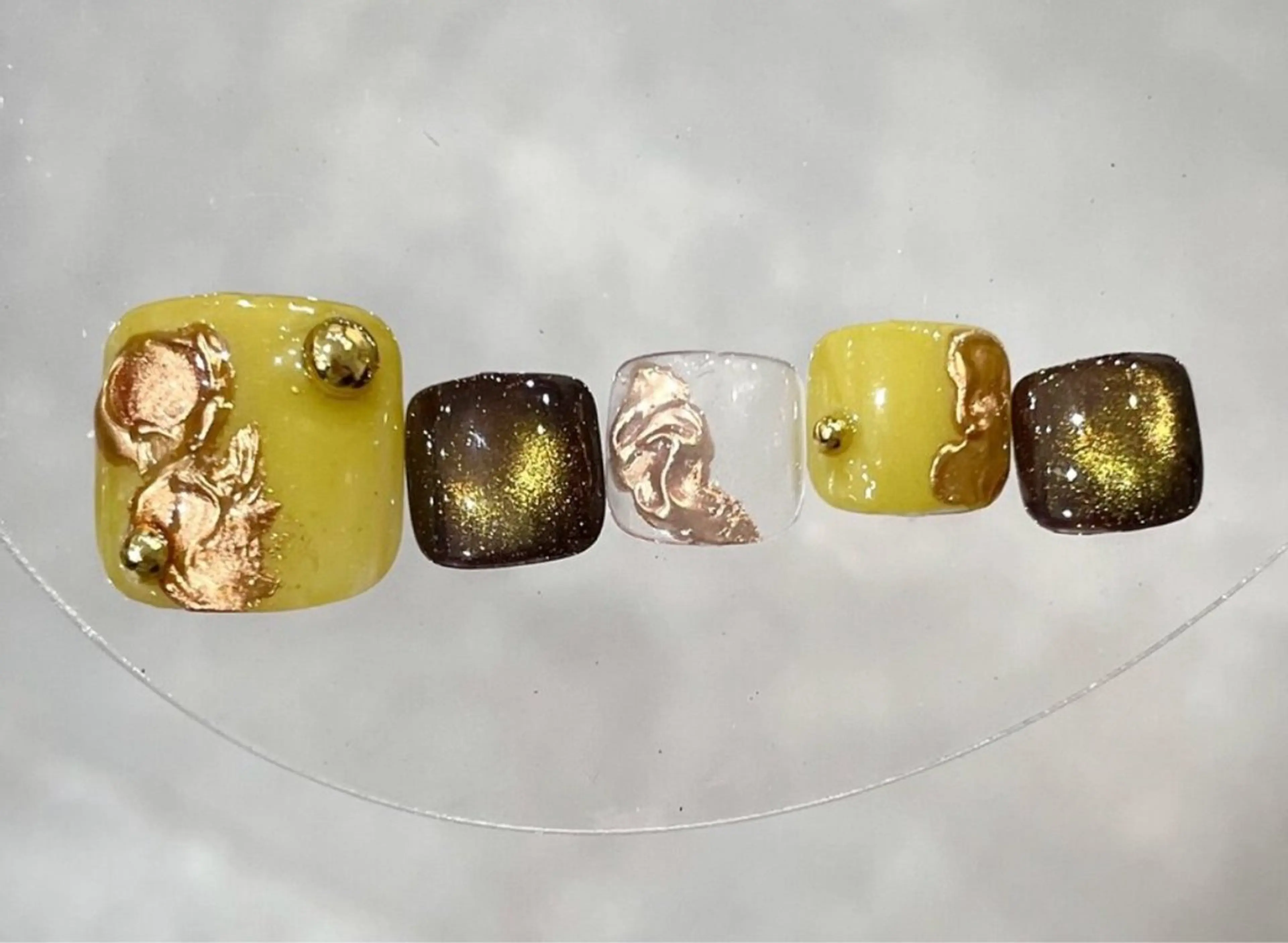 ネイル フットネイル ニュアンスネイル CLEMORE NAIL所属・CLEMORE NAILのネイルデザイン