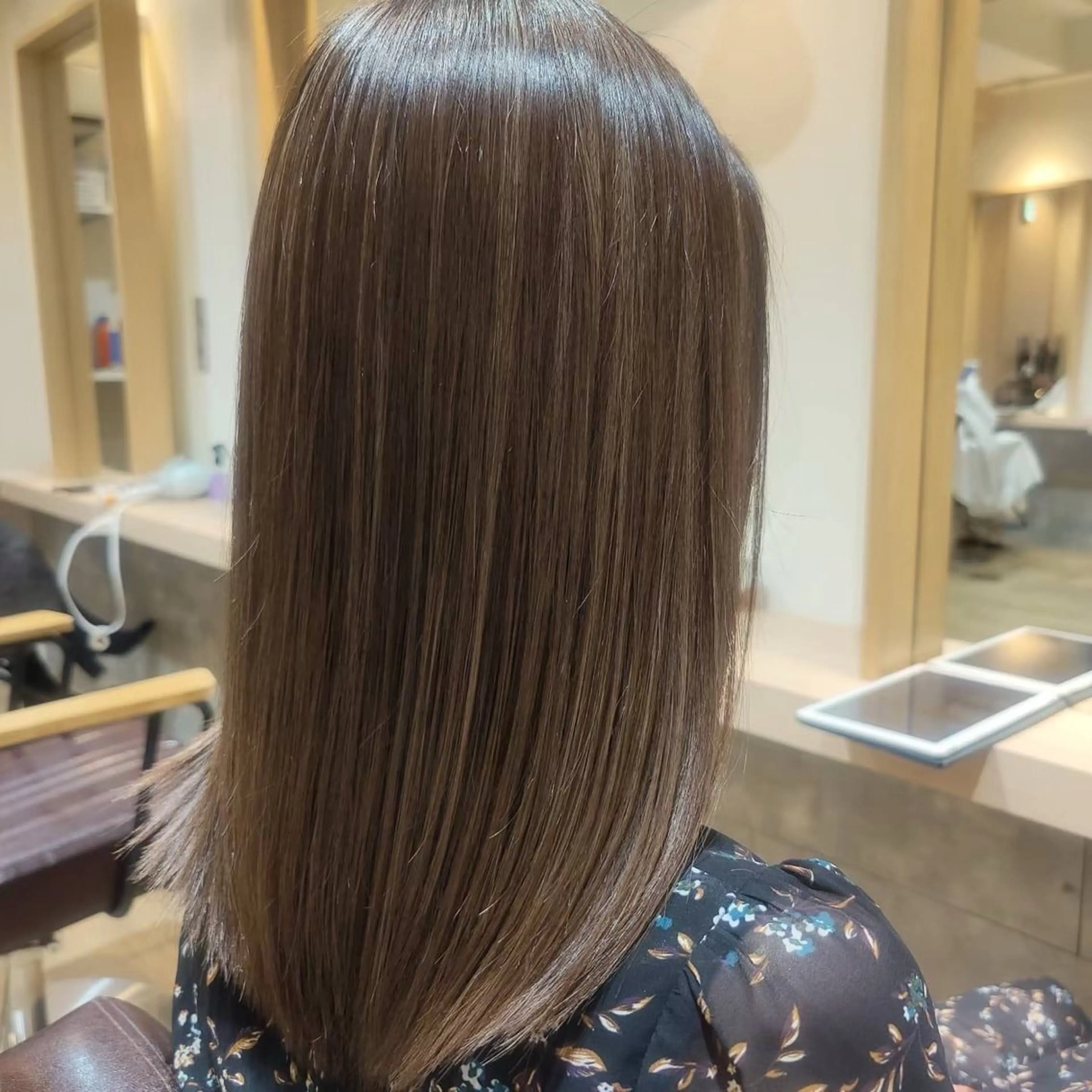 ミディアム 京久野 美咲⭐️のヘアスタイル