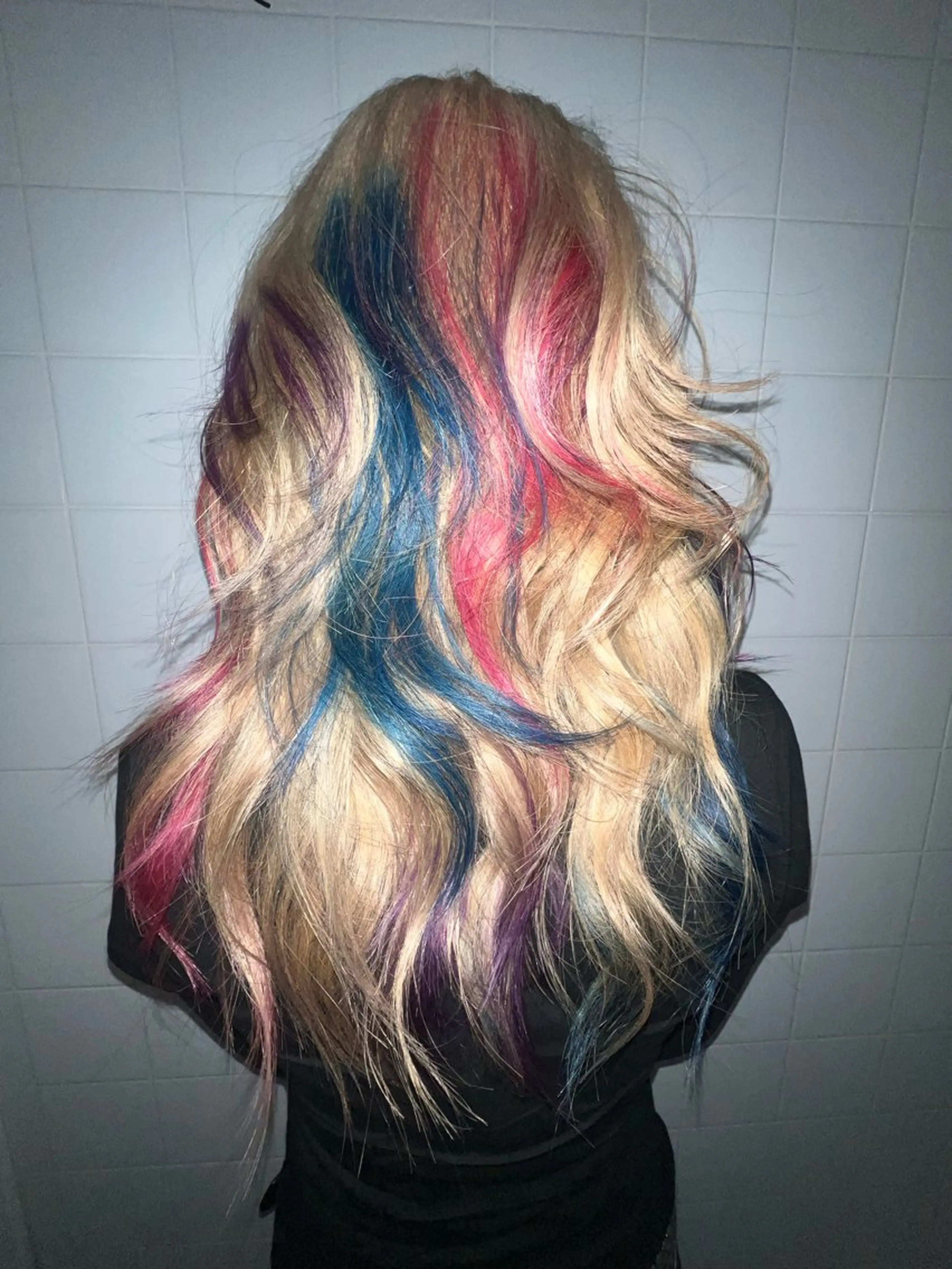 ミディアム カット ヘアカラー 💥ウルフカット デザインあんな💥のヘアスタイル