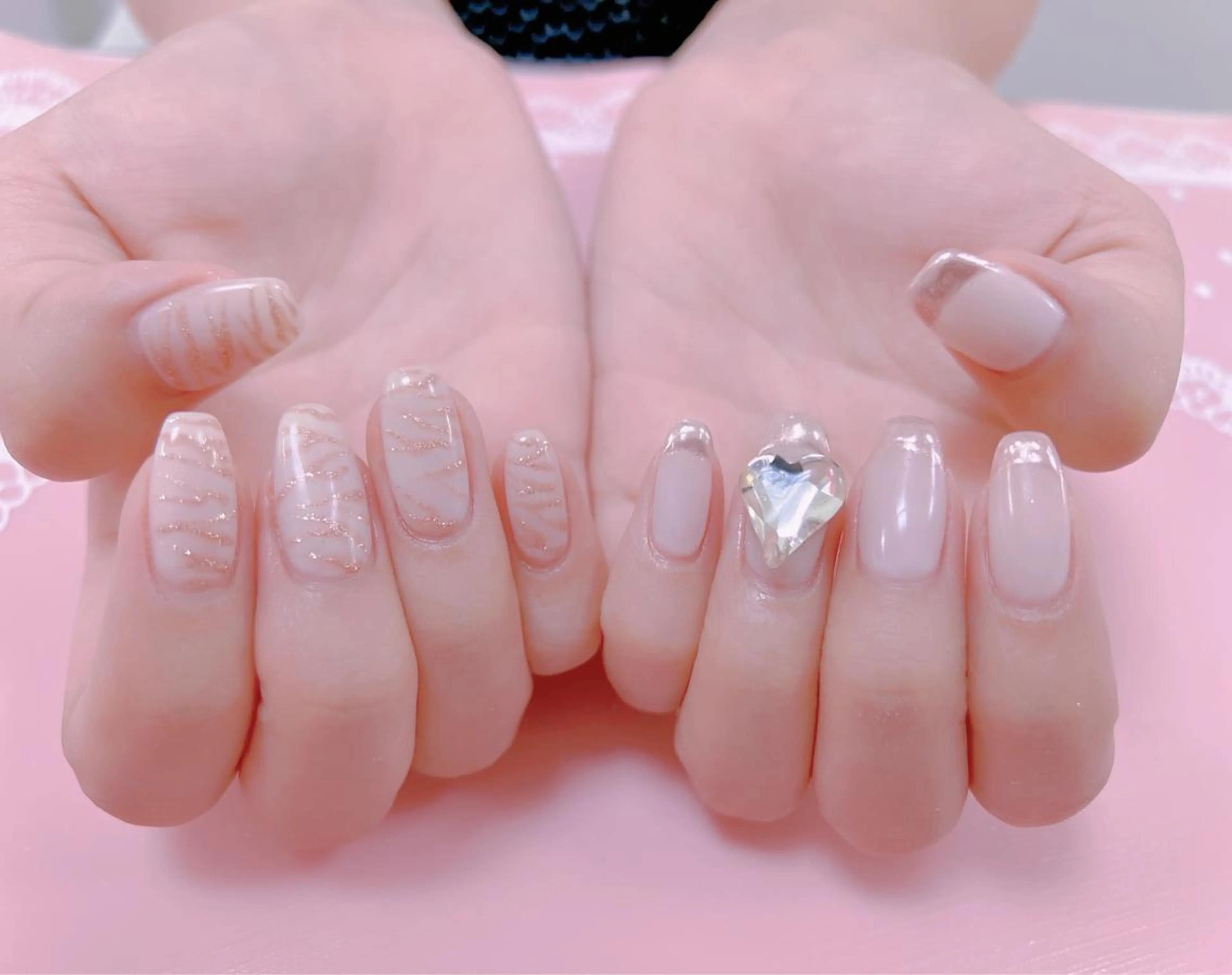 ネイル はぴねす所属・横浜 美夢のネイルデザイン