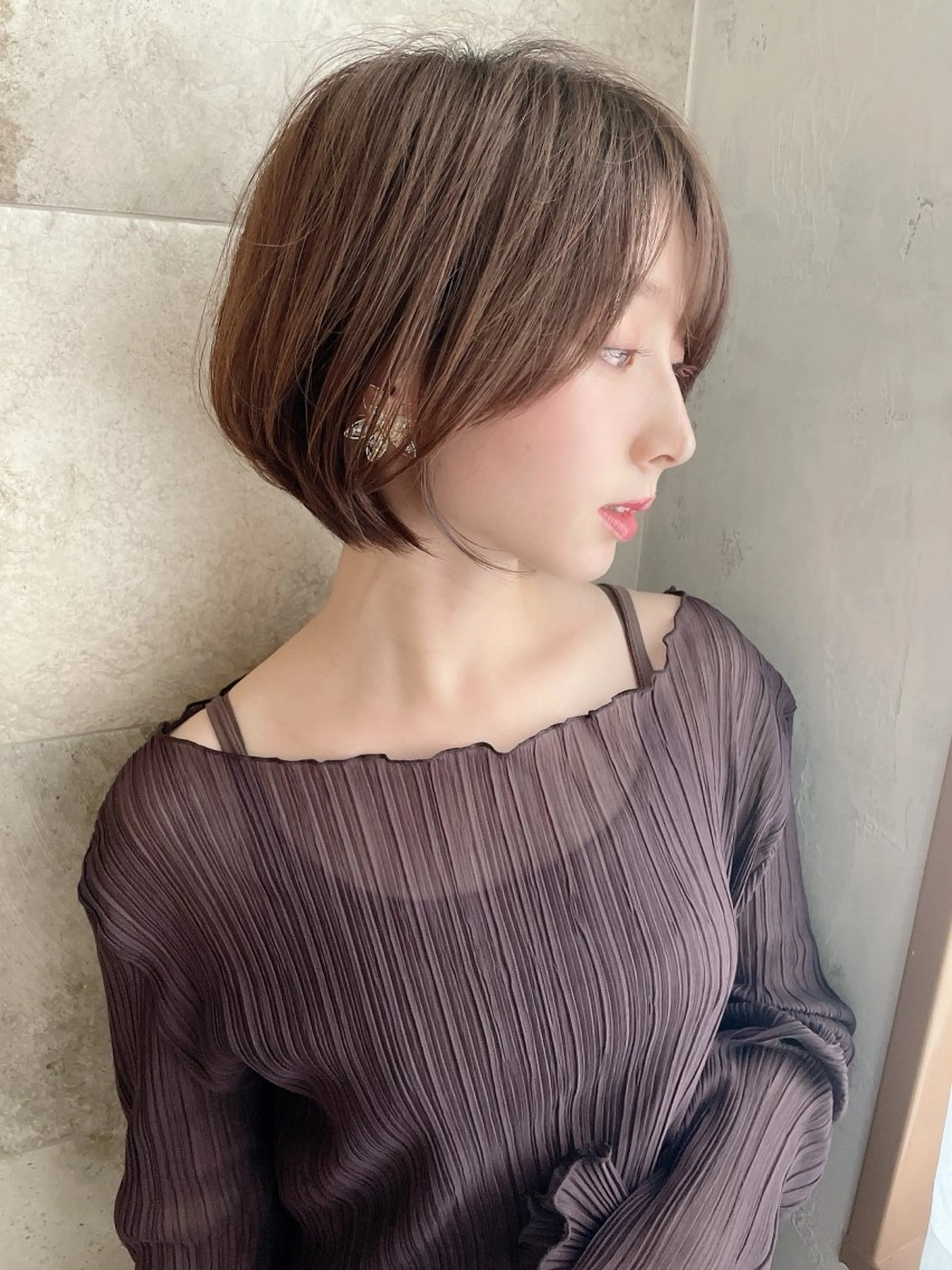 ショート 韓国風カラー ボブ くびれヘア エギョモリ 顔まわりレイヤー ボブ/顔周りカット /縮毛矯正/鈴木隆太のヘアスタイル