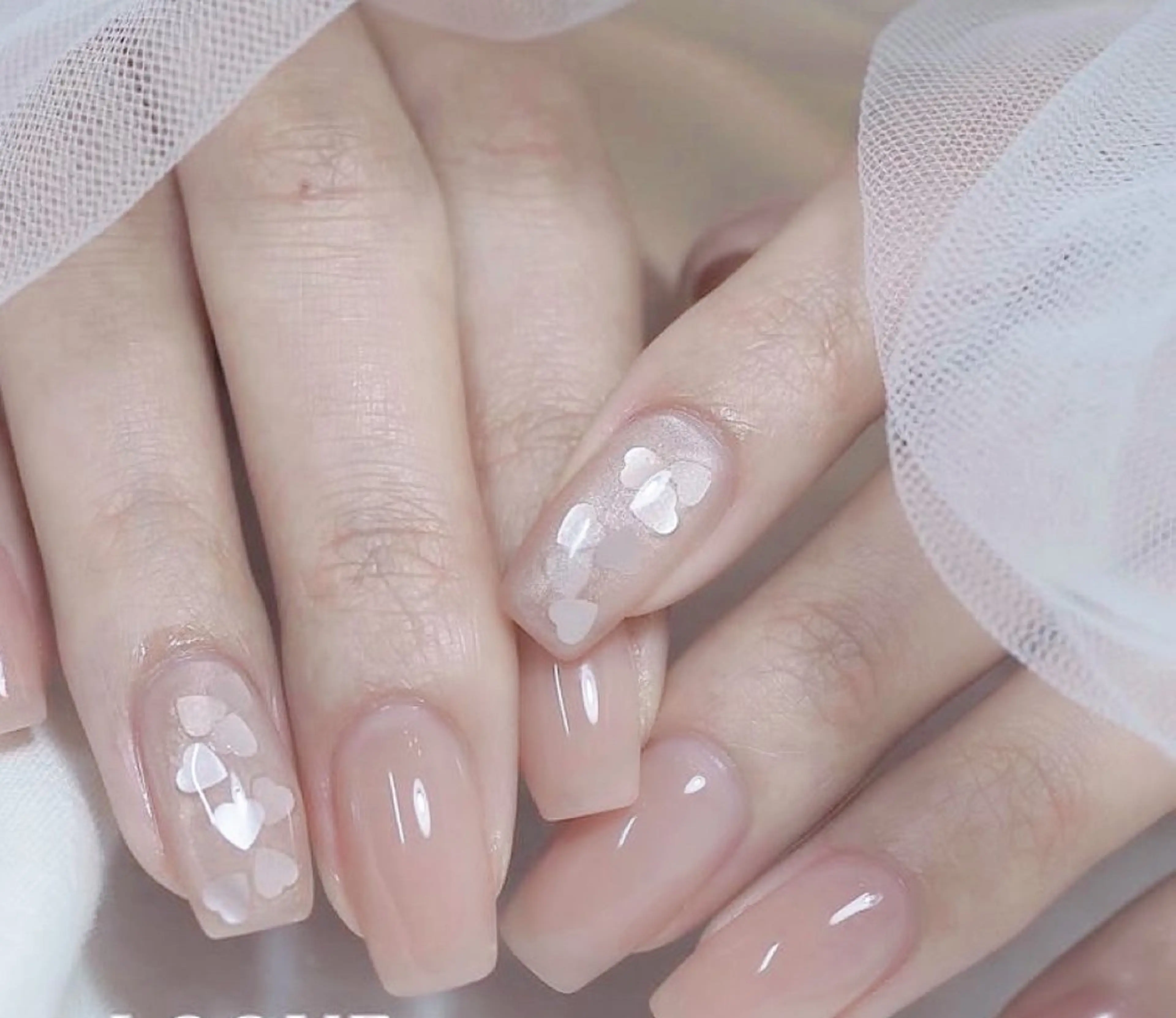 ネイル ハンドネイル MoonNail ユリ🌸のネイルデザイン
