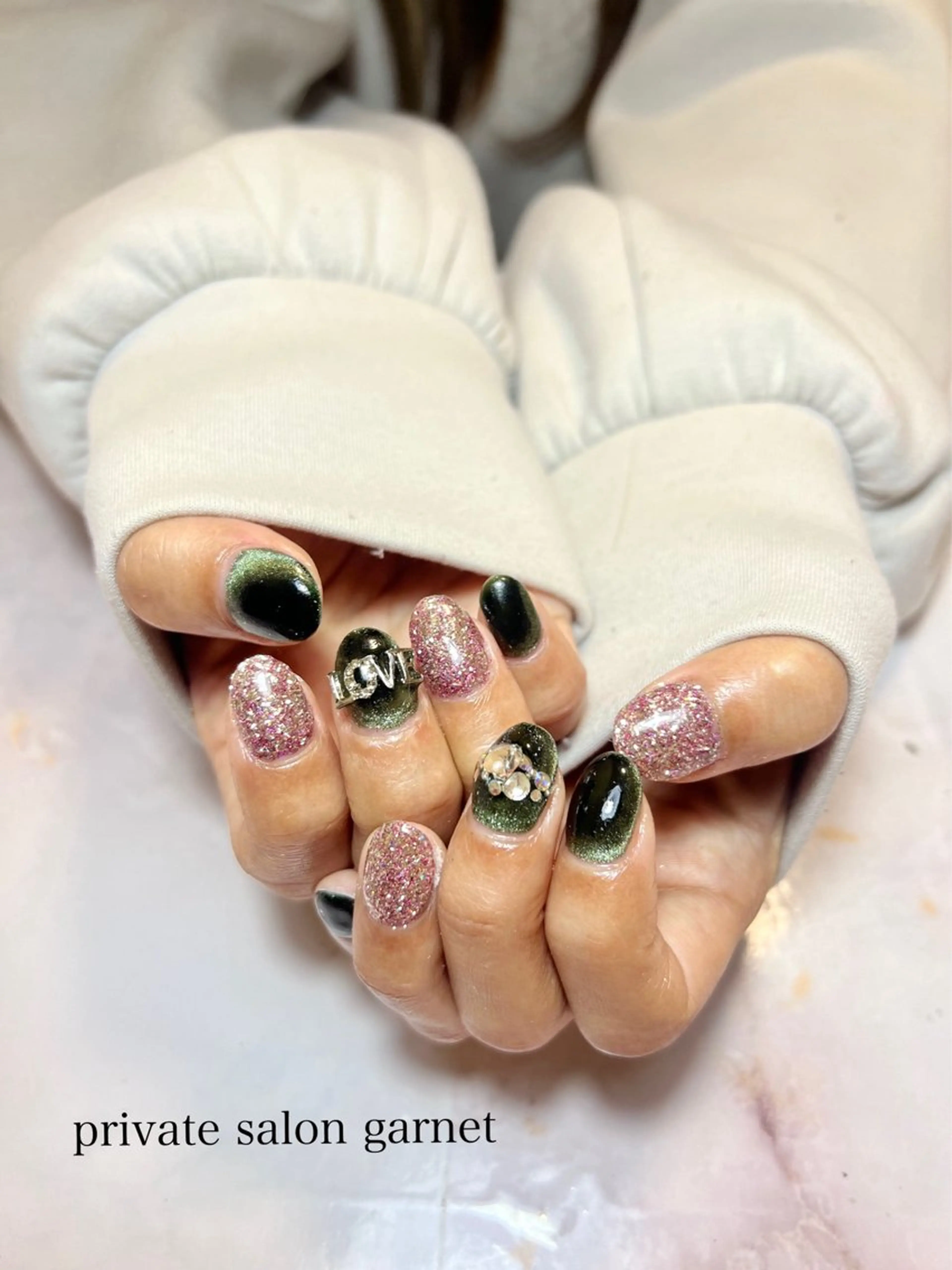 ネイル マグネットネイル Garnet nailのネイルデザイン