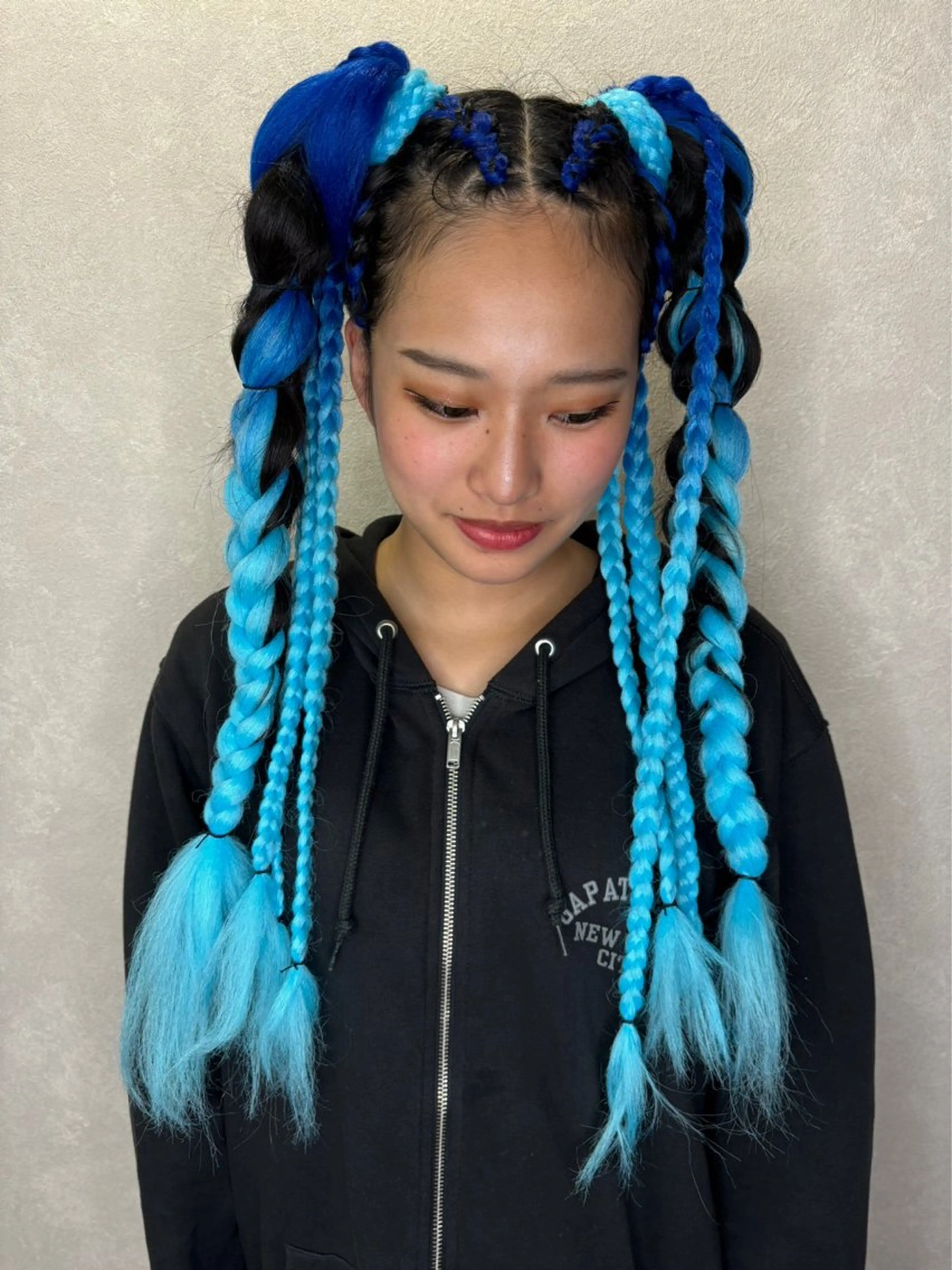 セミロング ヘアアレンジ 横路 めぐみのヘアスタイル