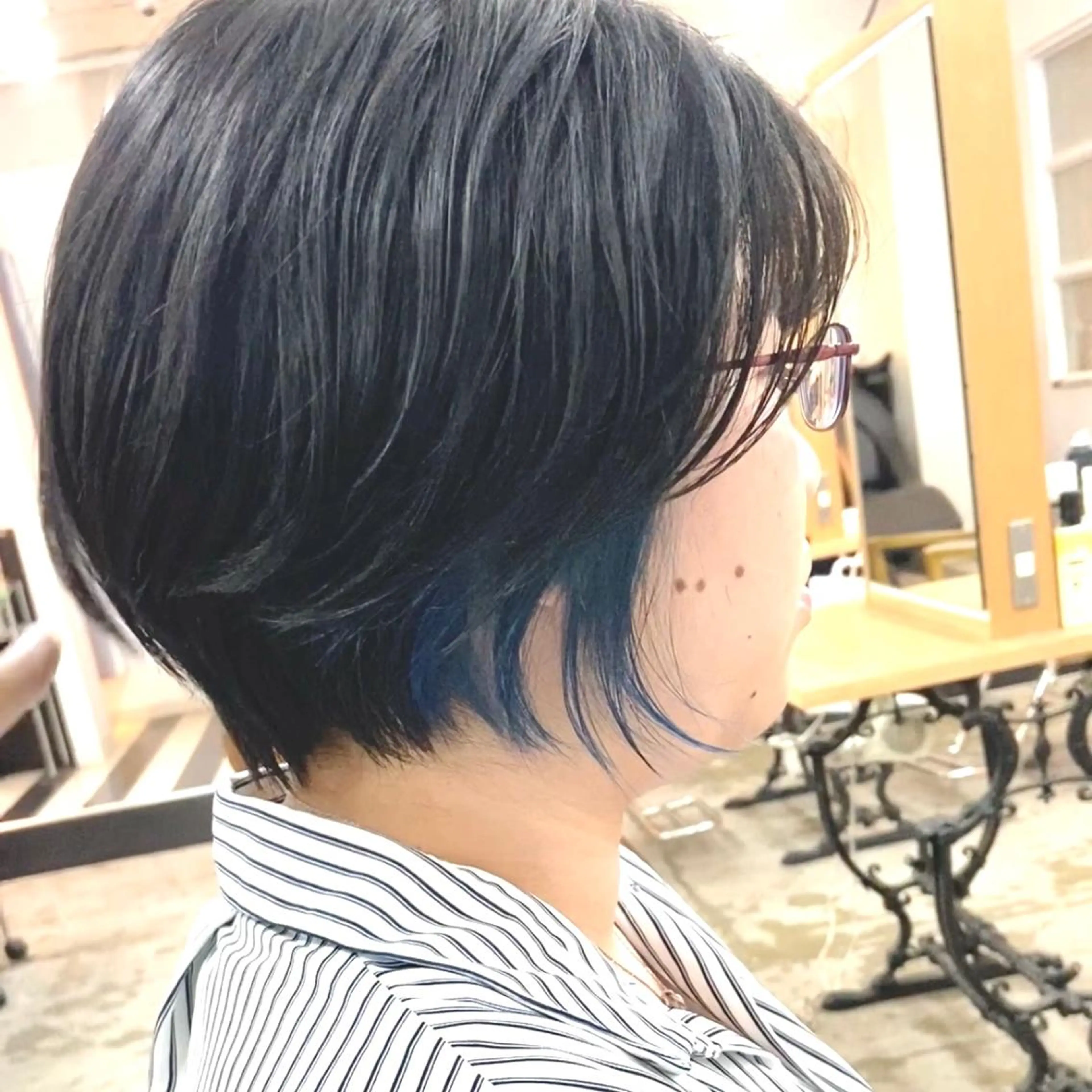 ショート カラー ブリーチ ショートヘア、ボブ こやさん　コヤマのヘアスタイル