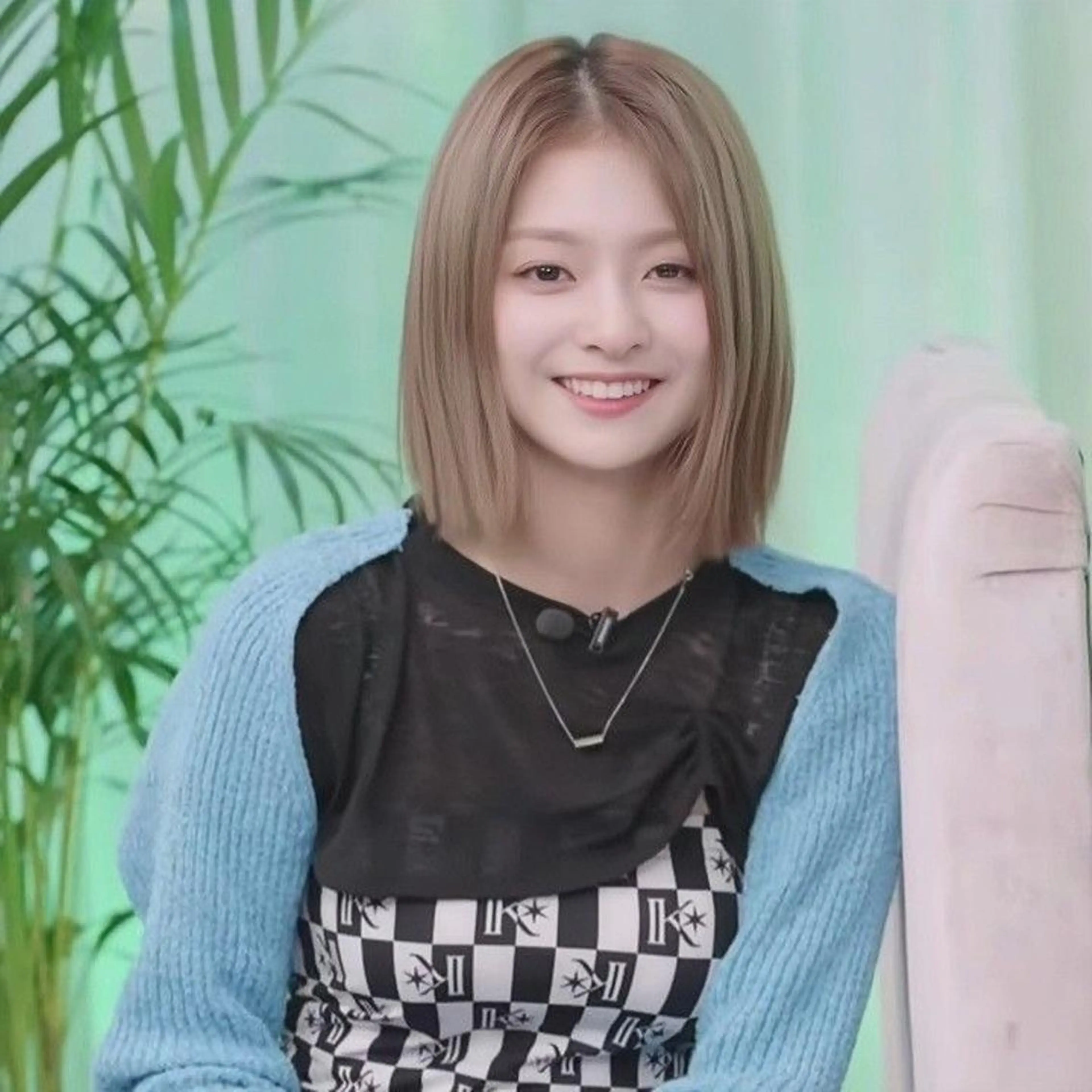 カラー 莉乃/縮毛矯正/髪質 改善/艶カラーのヘアスタイル