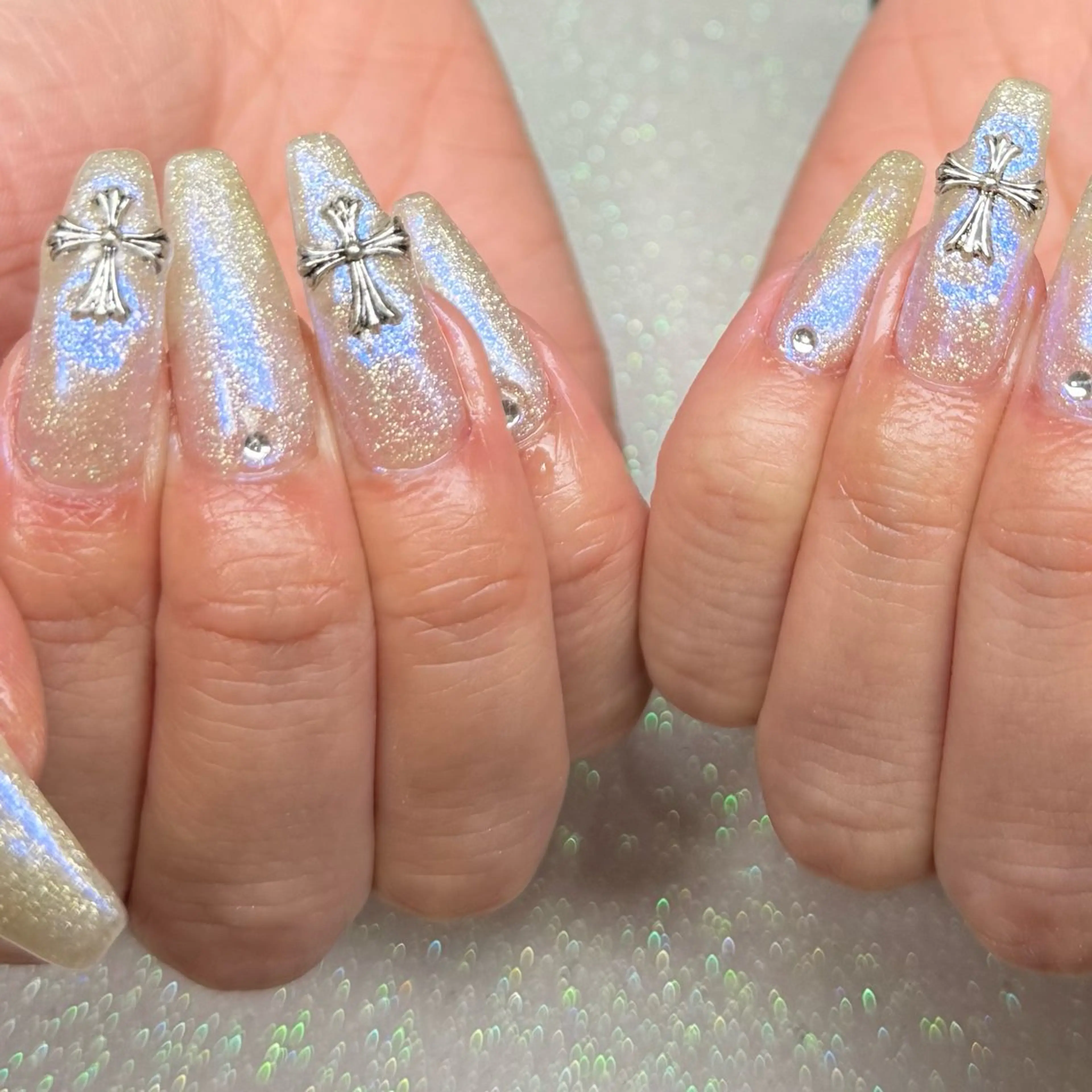 ネイル ハンドネイル VIERU 🌈🎀💖のネイルデザイン