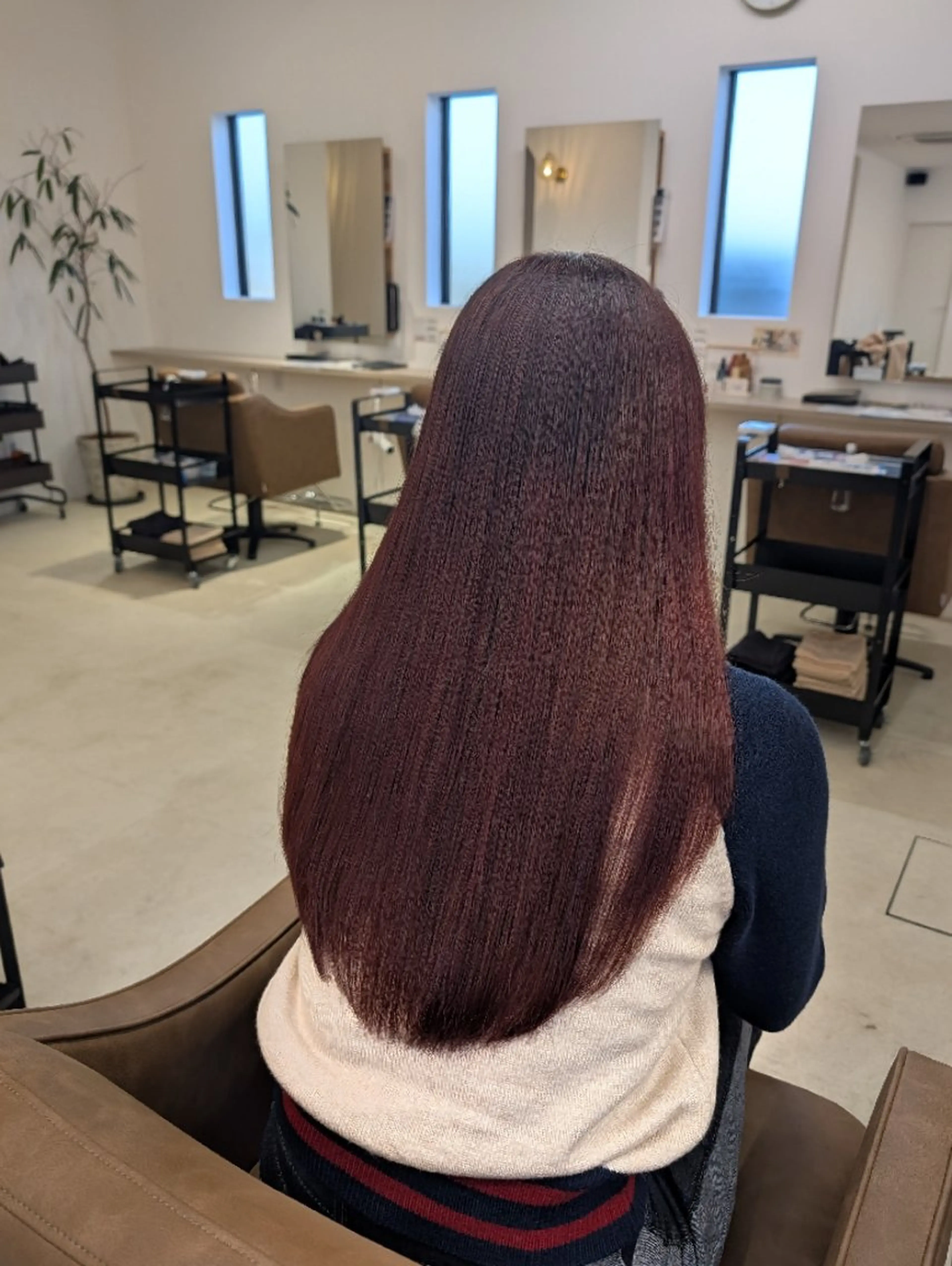 【ミニモ新規限定‼️】カット+酸性ストレート + ナノバブルケア + トリートメントの写真