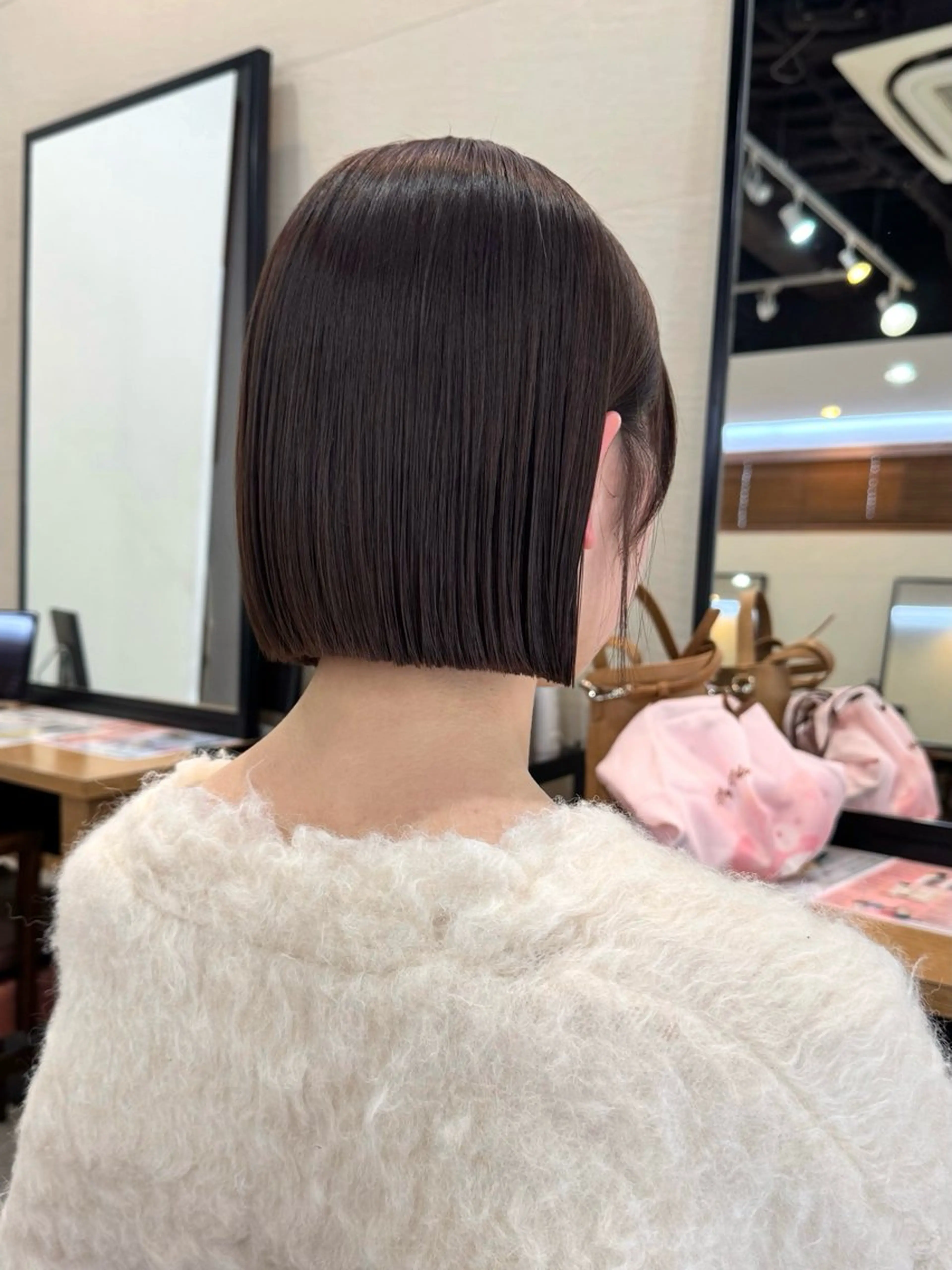 ショート カラー ボブ/レイヤー/ グレージュ/moyuのヘアスタイル