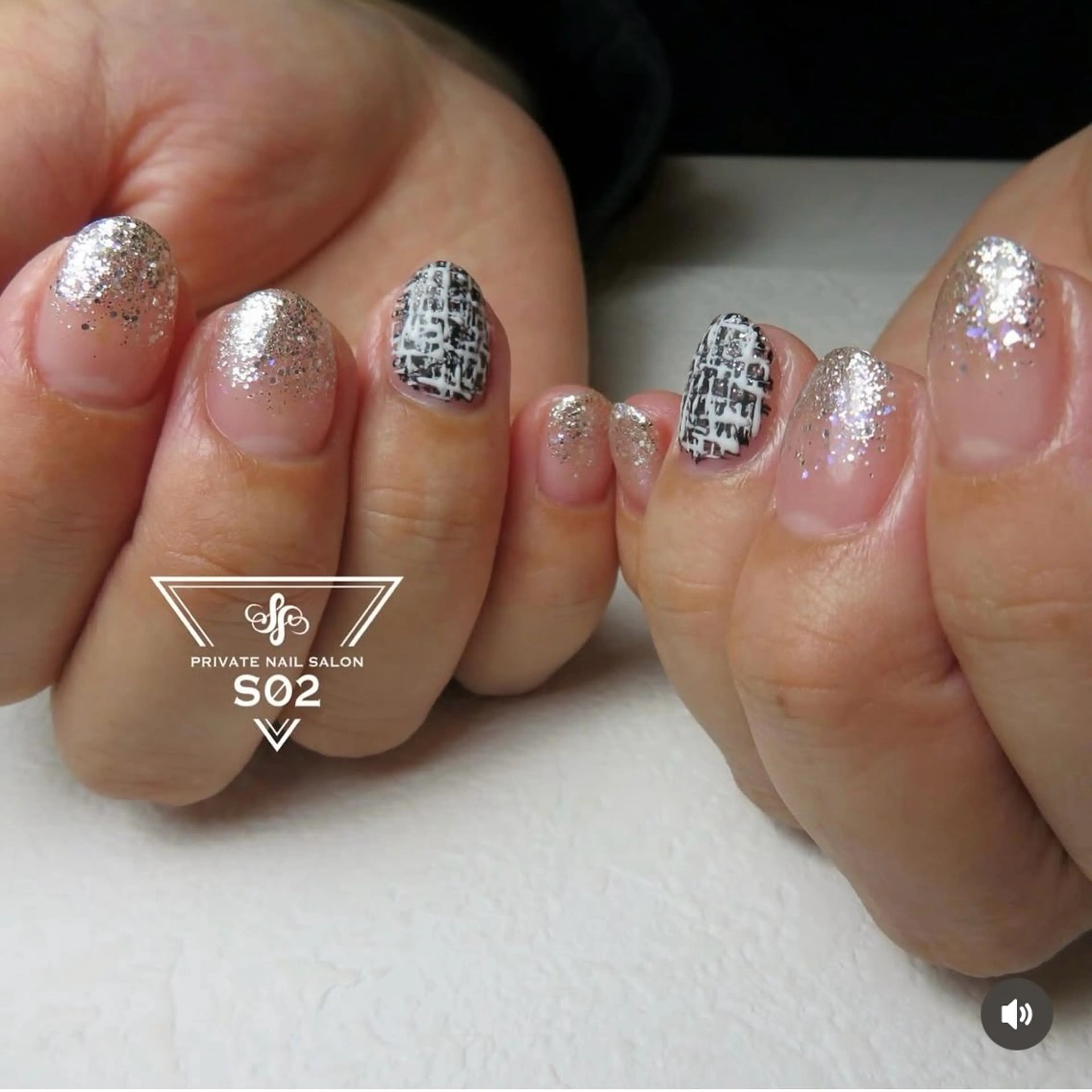ネイル グラデーション ラメ(グリッター) ラメグラデーション ツイードネイル S02 𝙲𝚑𝚒𝚎のネイルデザイン