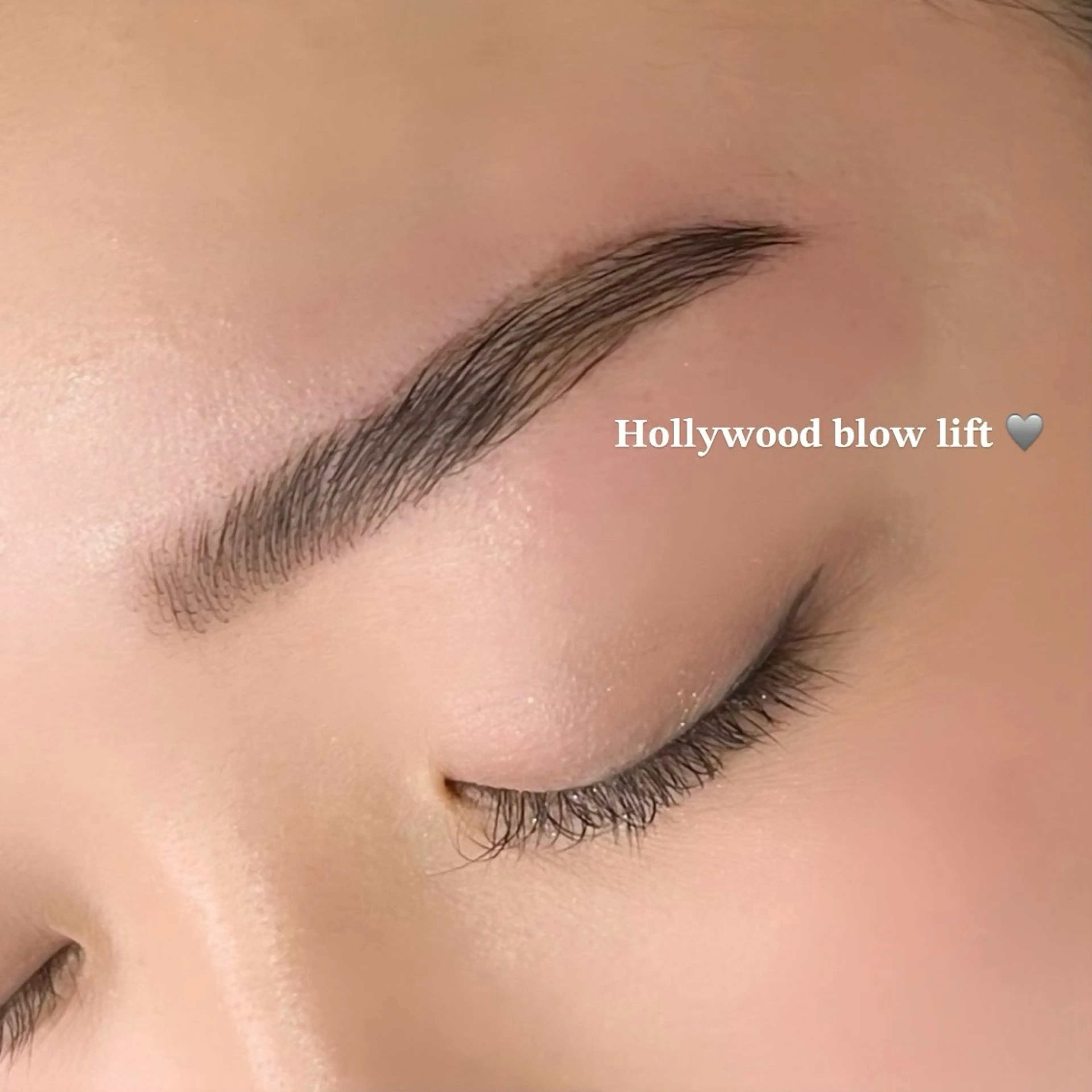 アイブロウ 石田 唯里音のマツエク・マツパデザイン