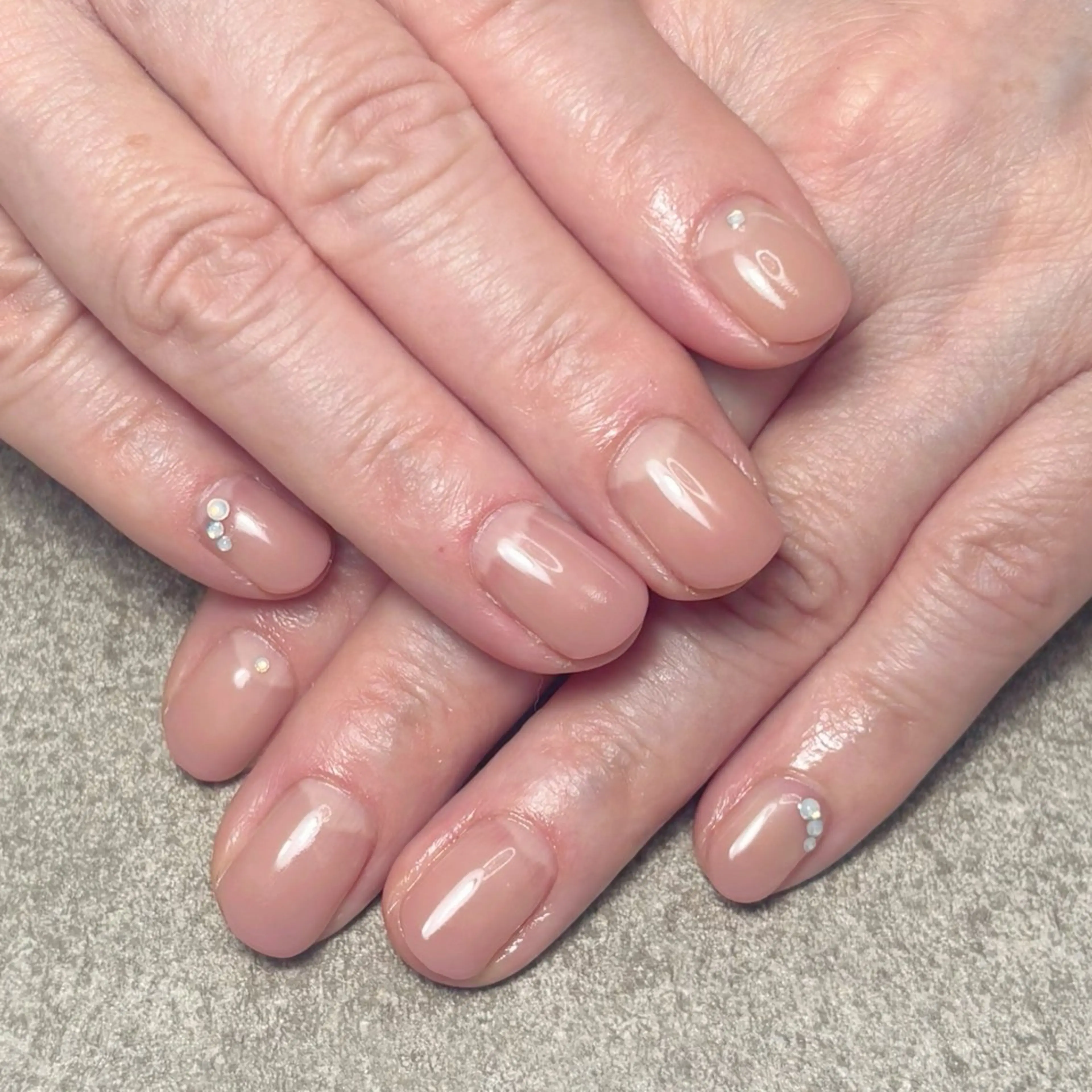 ネイル ハンドネイル nailroom DIASOMNIAのネイルデザイン