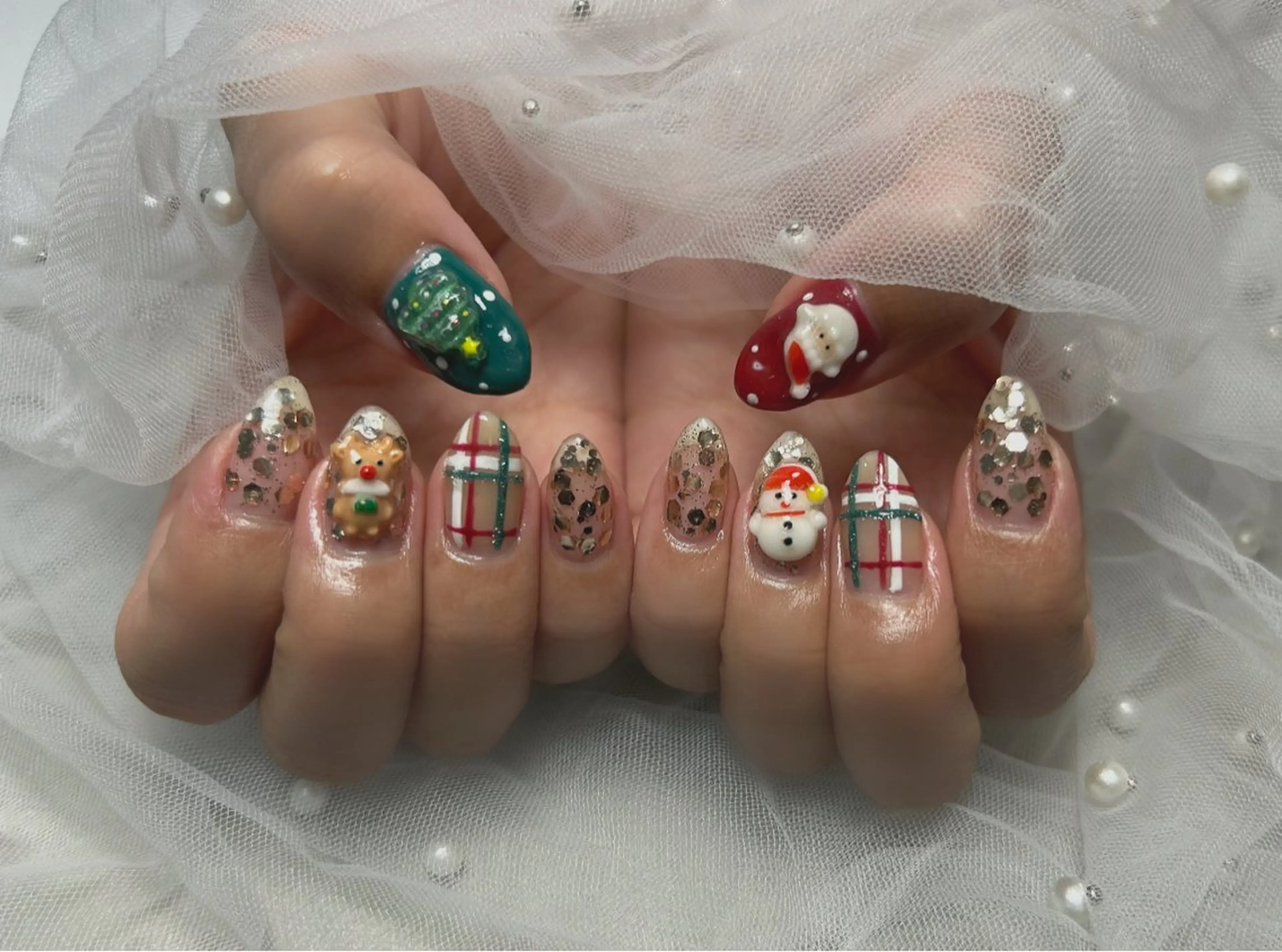 ネイル ハンドネイル 佐藤 友里絵のネイルデザイン