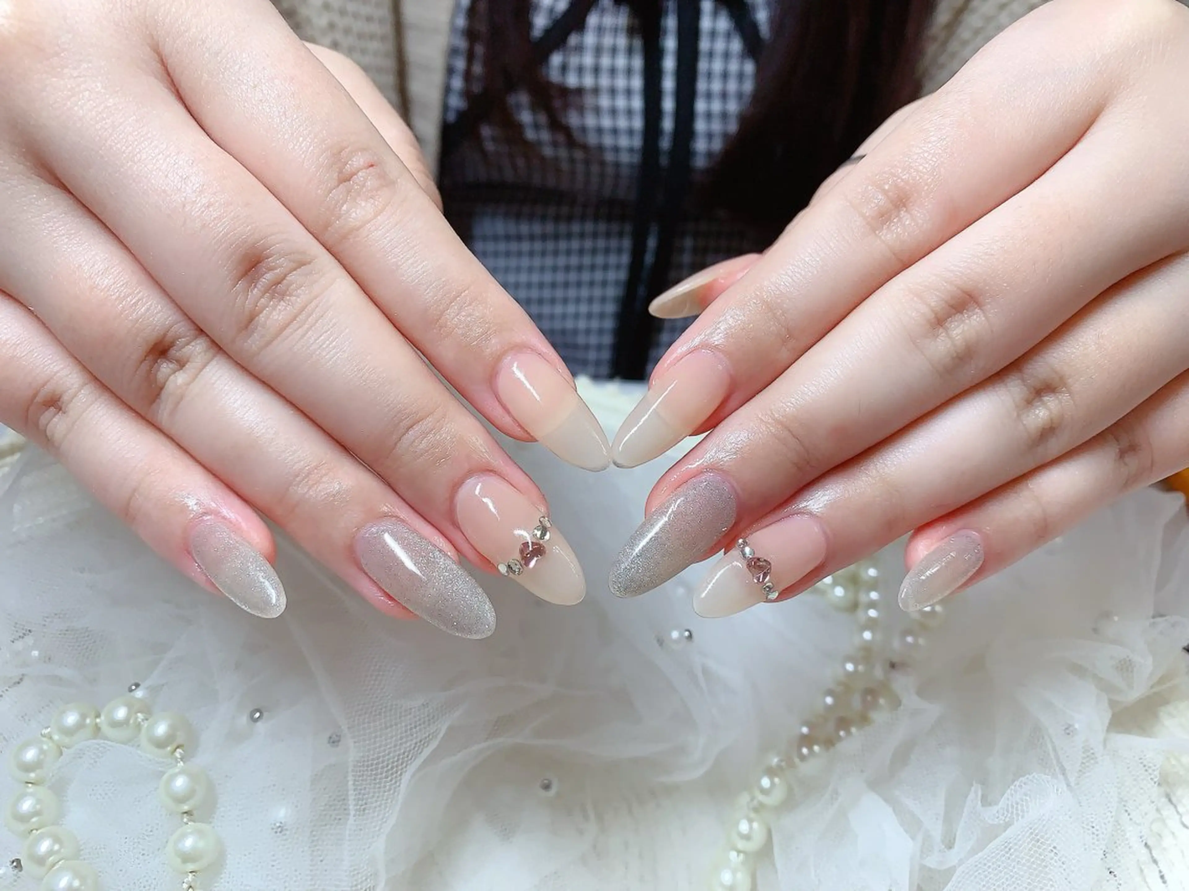 ネイル 桜ネイル フットネイル ジェルネイル 韓国ネイル ラメ(グリッター) ハンドネイル ネイルサロンAiri 長さ出し·シンプルのネイルデザイン