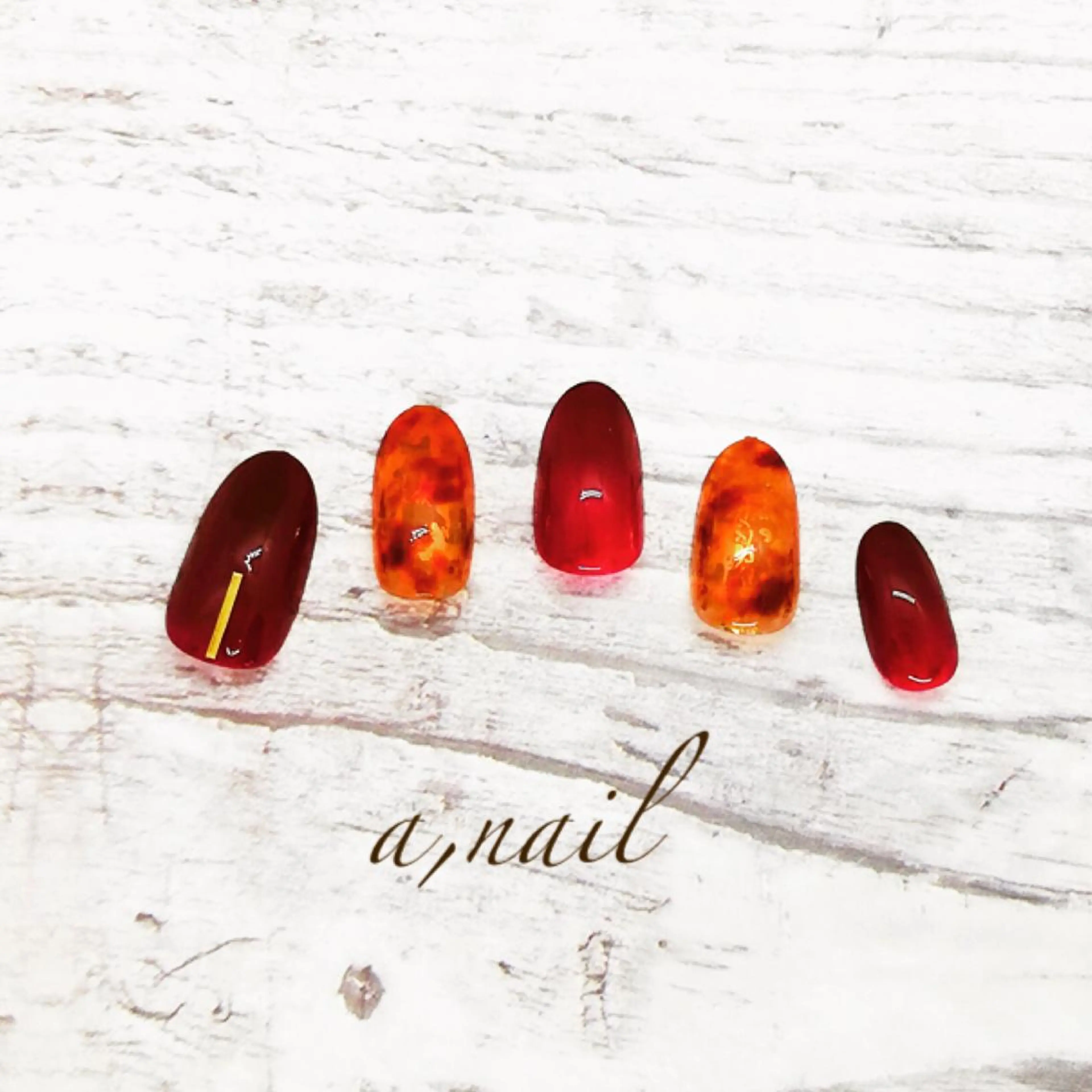 ネイル べっ甲ネイル フットネイル ラメ(グリッター) ニュアンスネイル オフィスネイル ハンドネイル ネイルサロン エーネイルのネイルデザイン