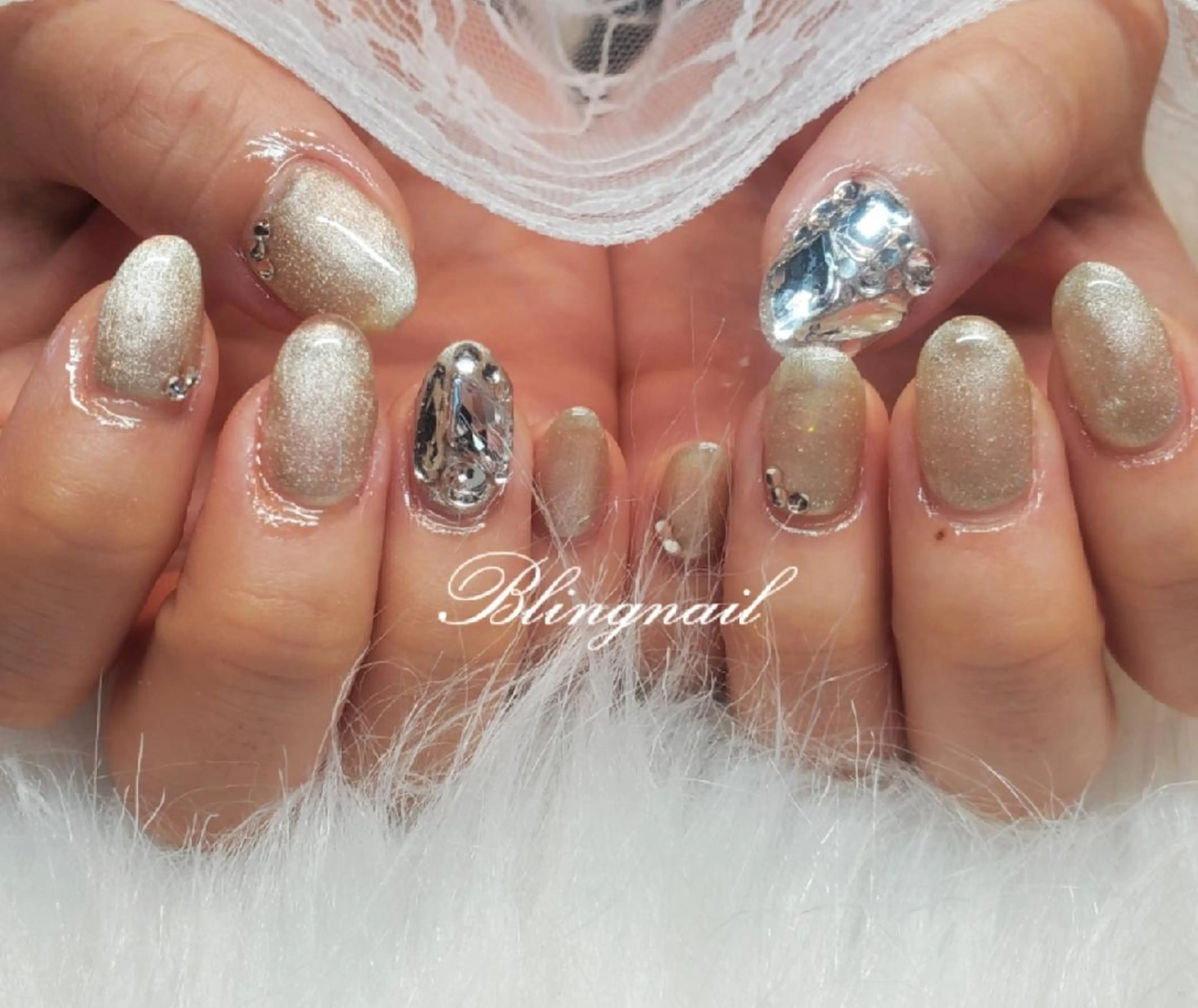 ネイル 23時まで❤︎韓国、 ワンホンネイルのネイルデザイン